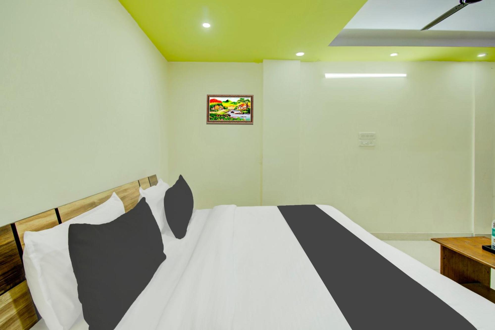 O Pink Hotel 4*
