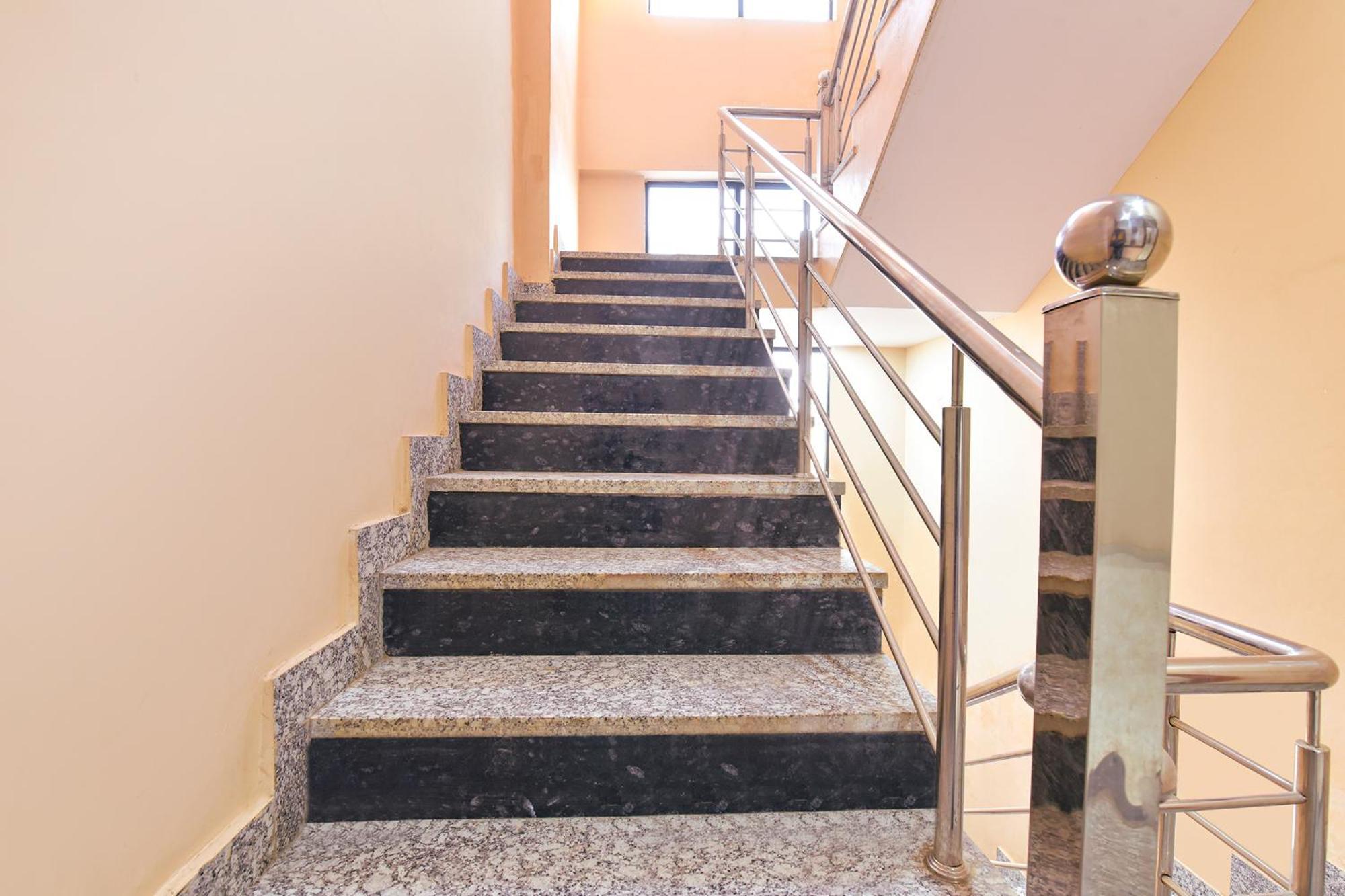 Fabhotel Sr Jaipur