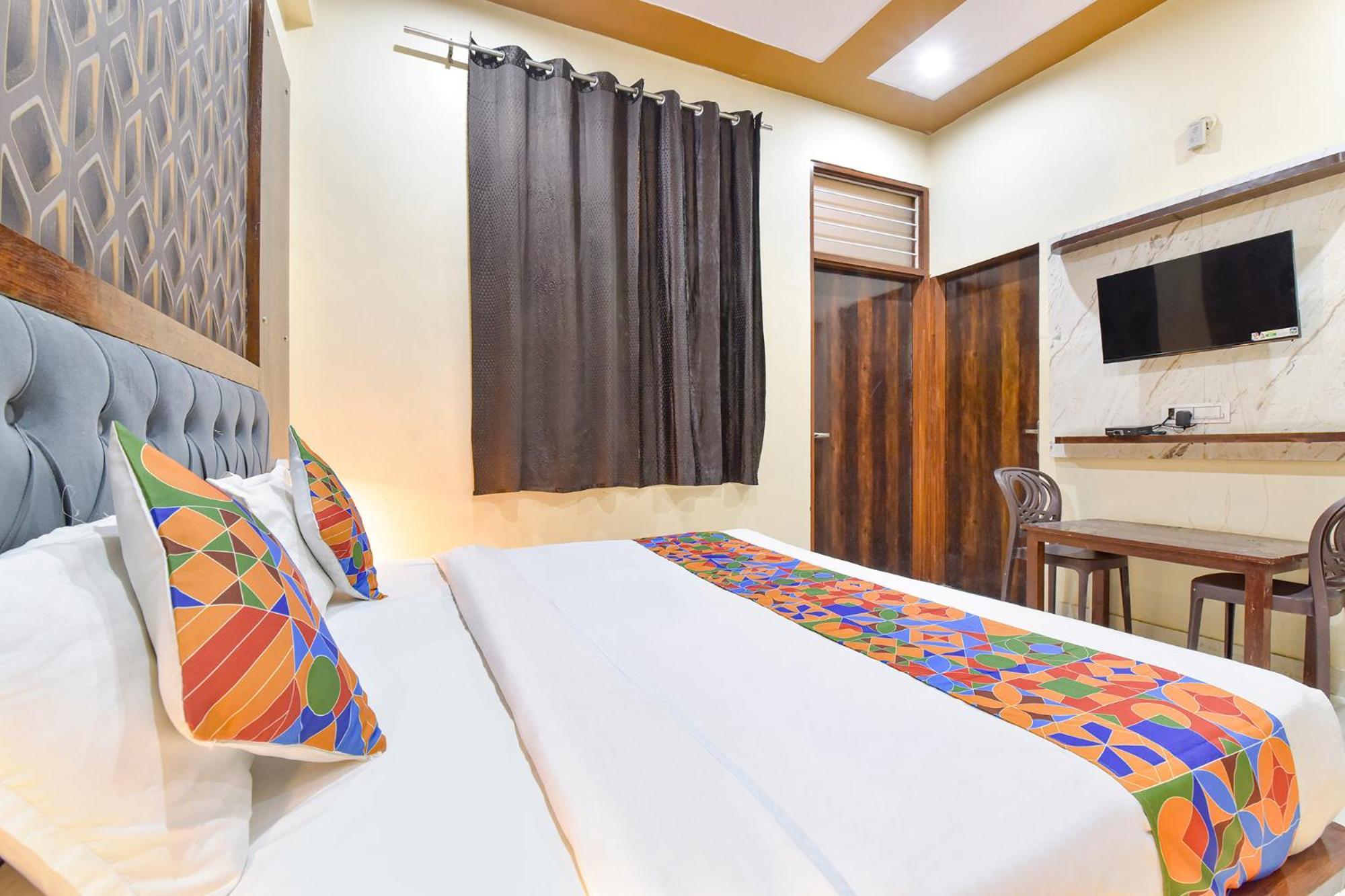 Fabhotel Sr Hotel Jaipur