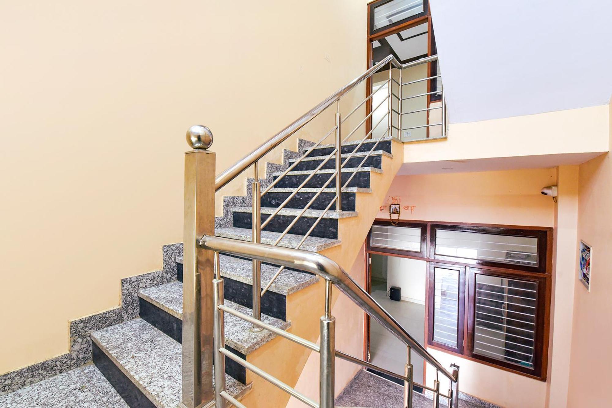 Fabhotel Sr Jaipur