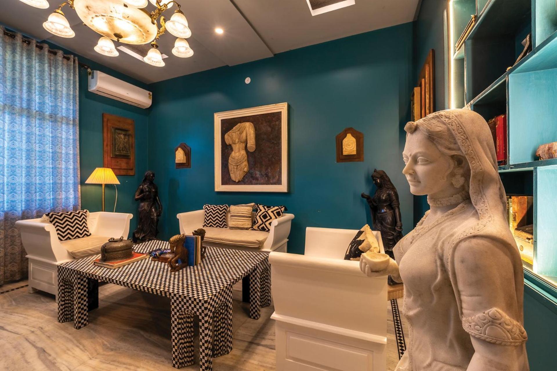 Garuda - Lallujiluxe Hotel Jaipur
