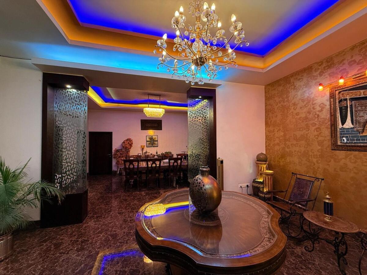 Palm Mansion By Palm Leisure Villa *