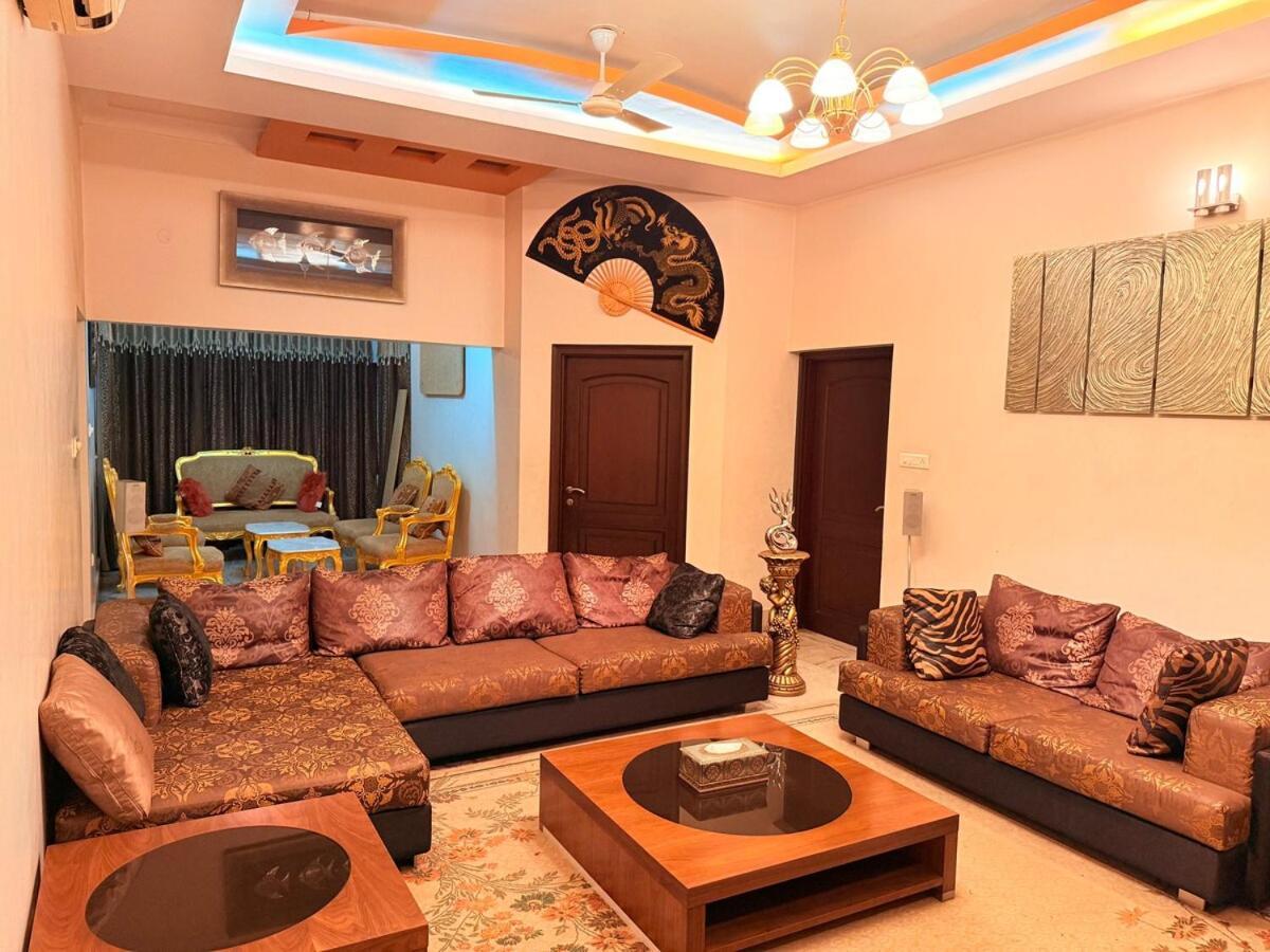 Palm Mansion By Palm Leisure Villa *