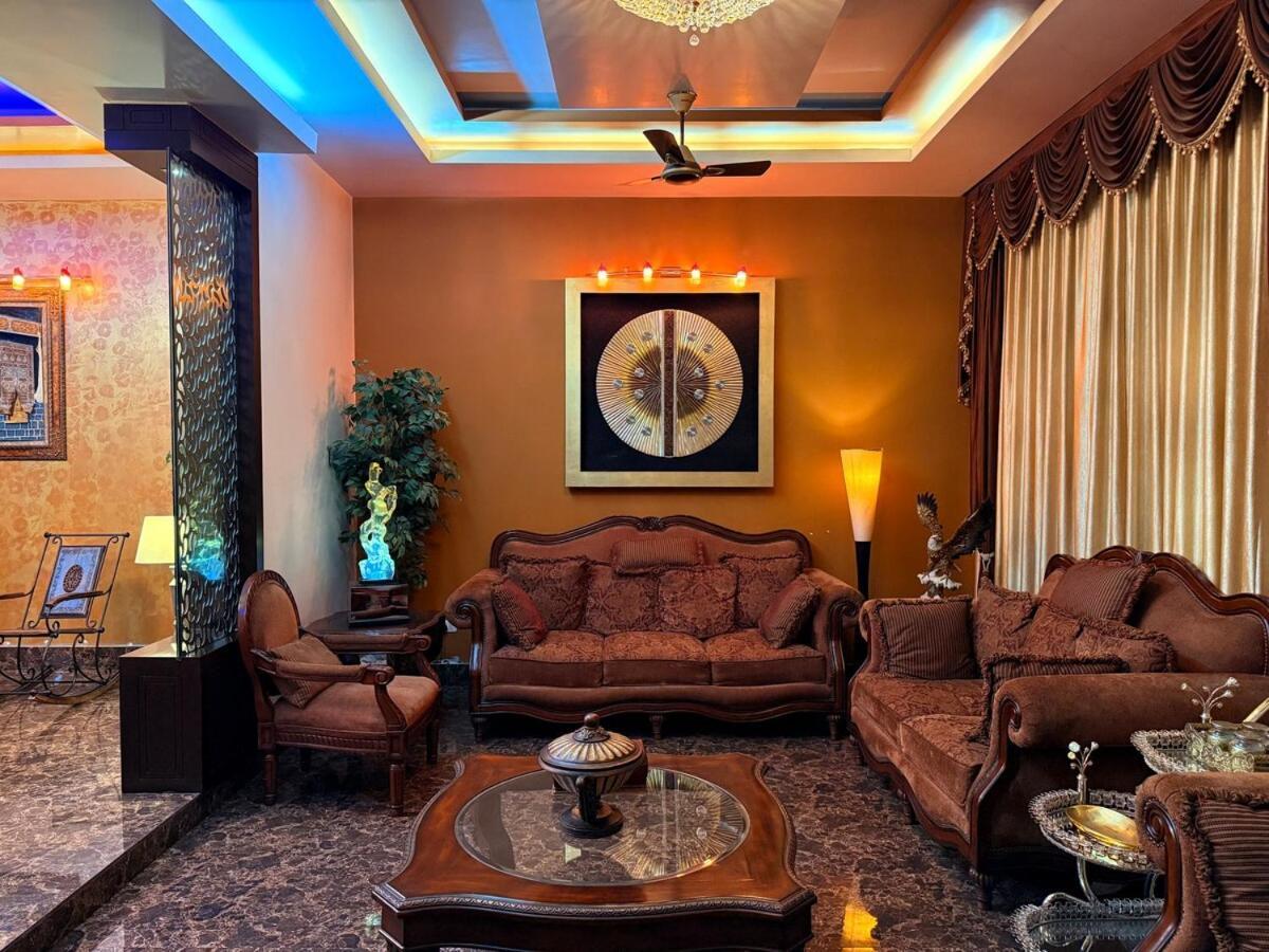 Palm Mansion By Palm Leisure Villa