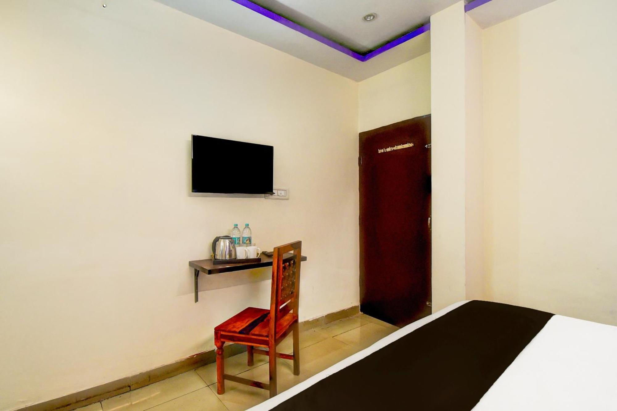 Hotel O Pragati Prime