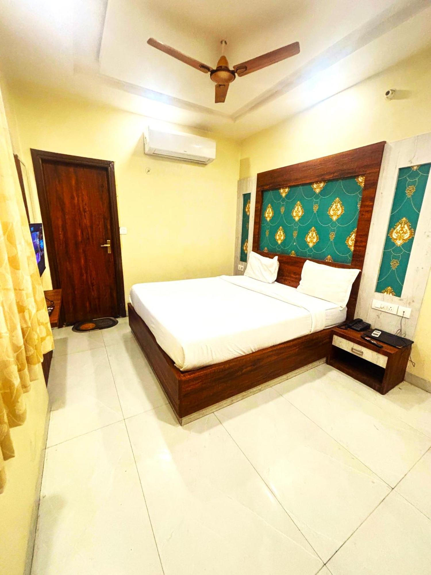 Hari Hotel