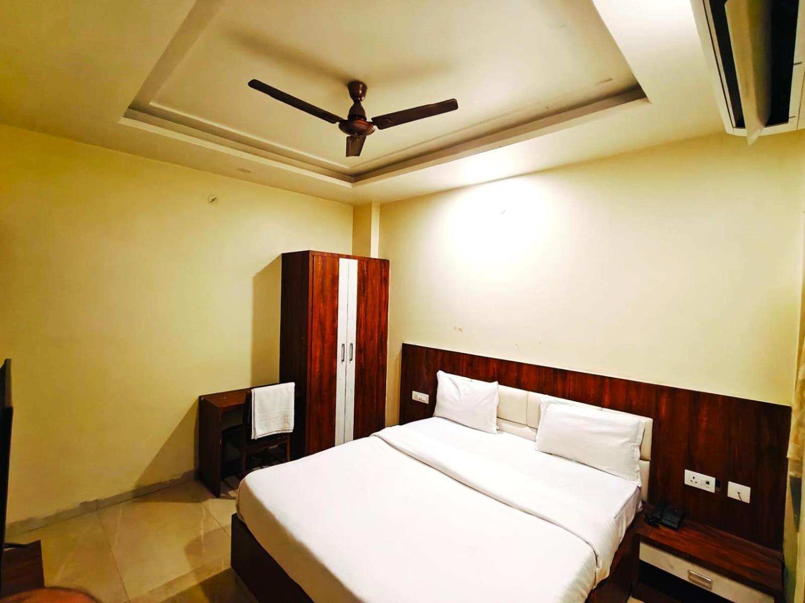 Hari Hotel 3*