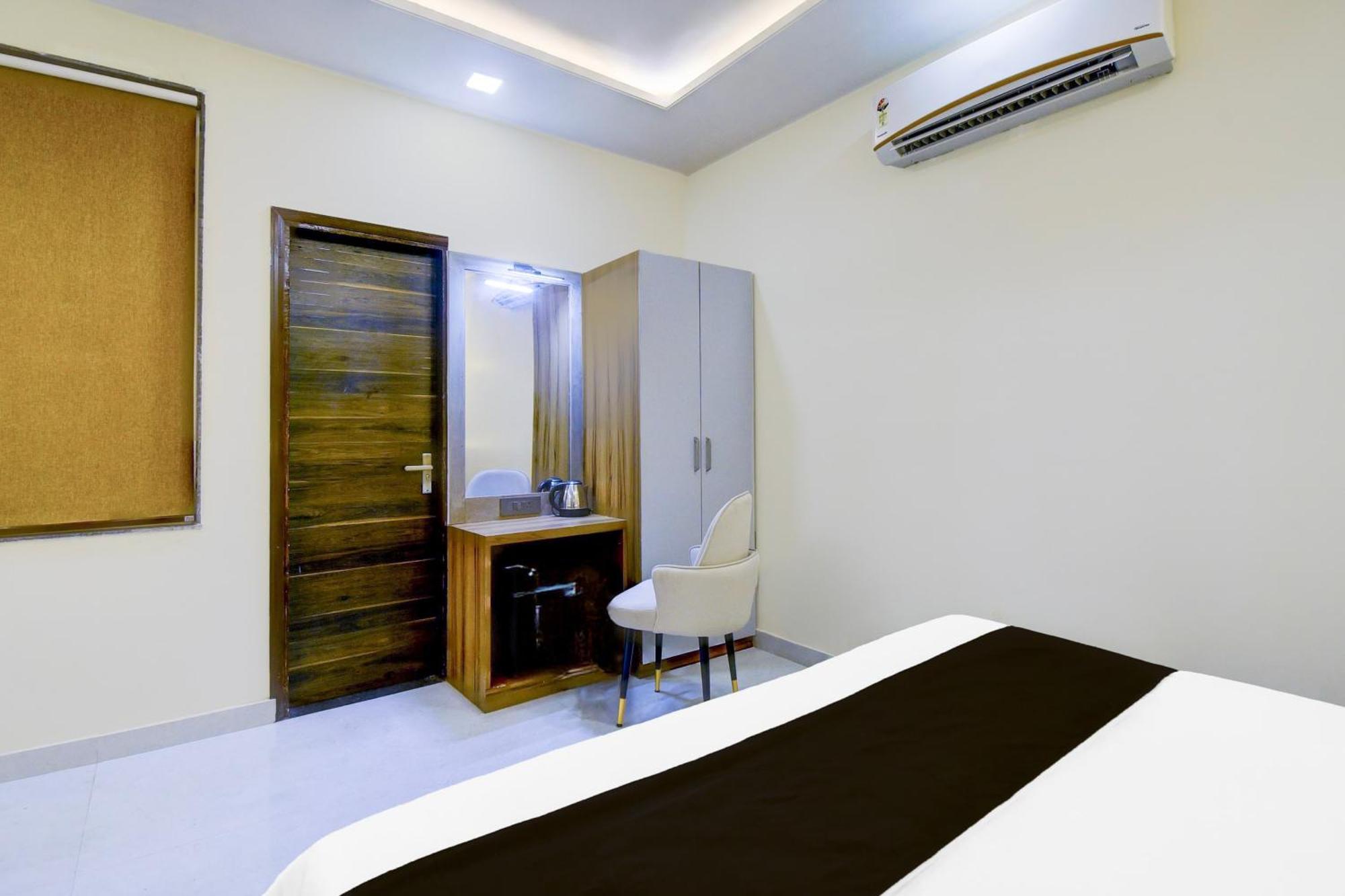 Hotel Townhouse Oak Sanganer Formerly Kanha Jaipur