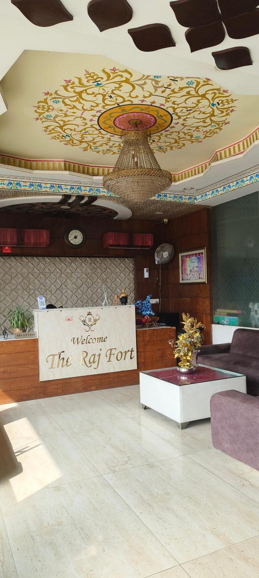 The Raj Hotel 3*