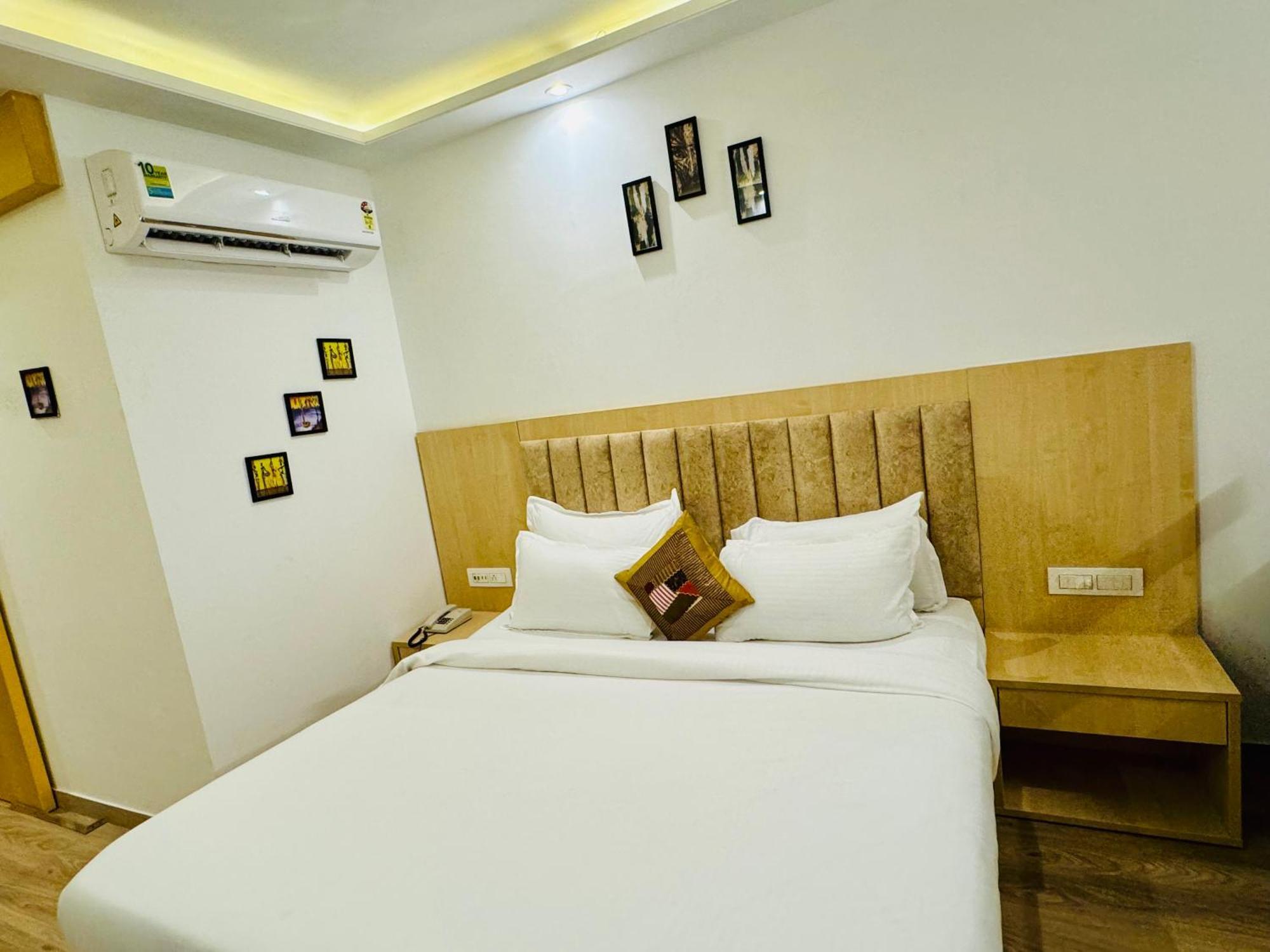 The Grand Anukampa Pink * Jaipur