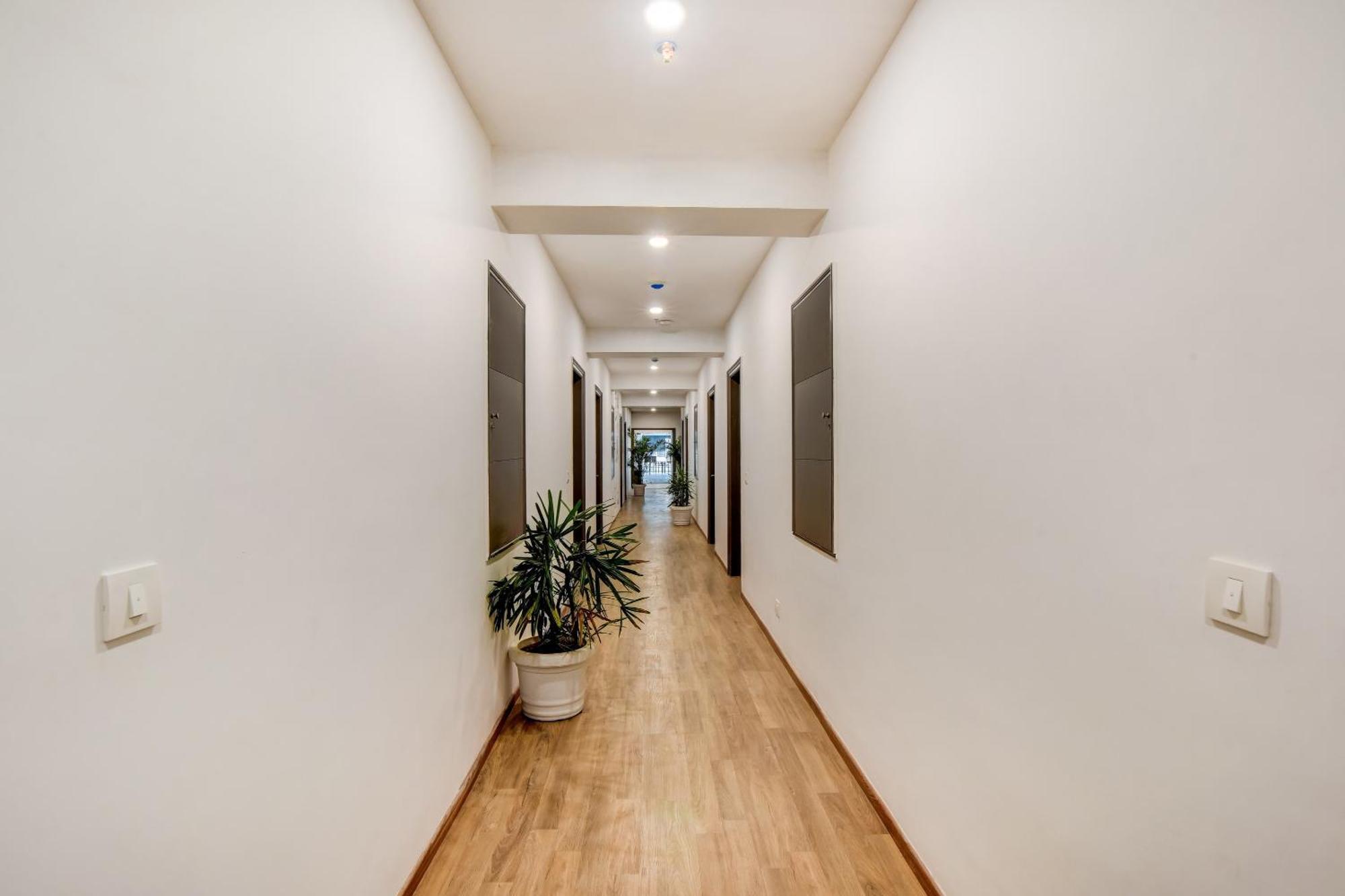 Hotel Townhouse 207 Downtown My 4*