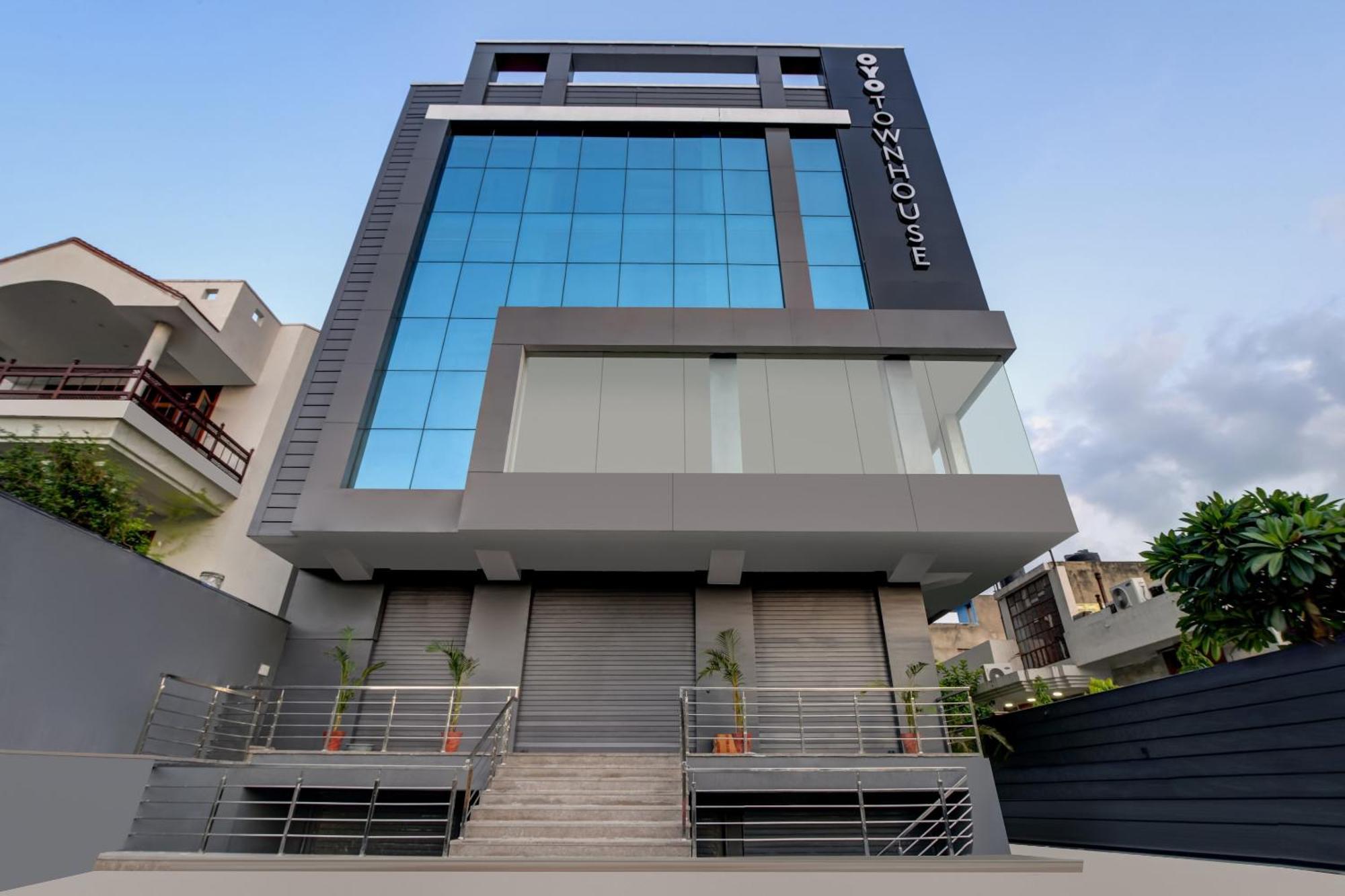 Hotel Townhouse 207 Downtown My 4*