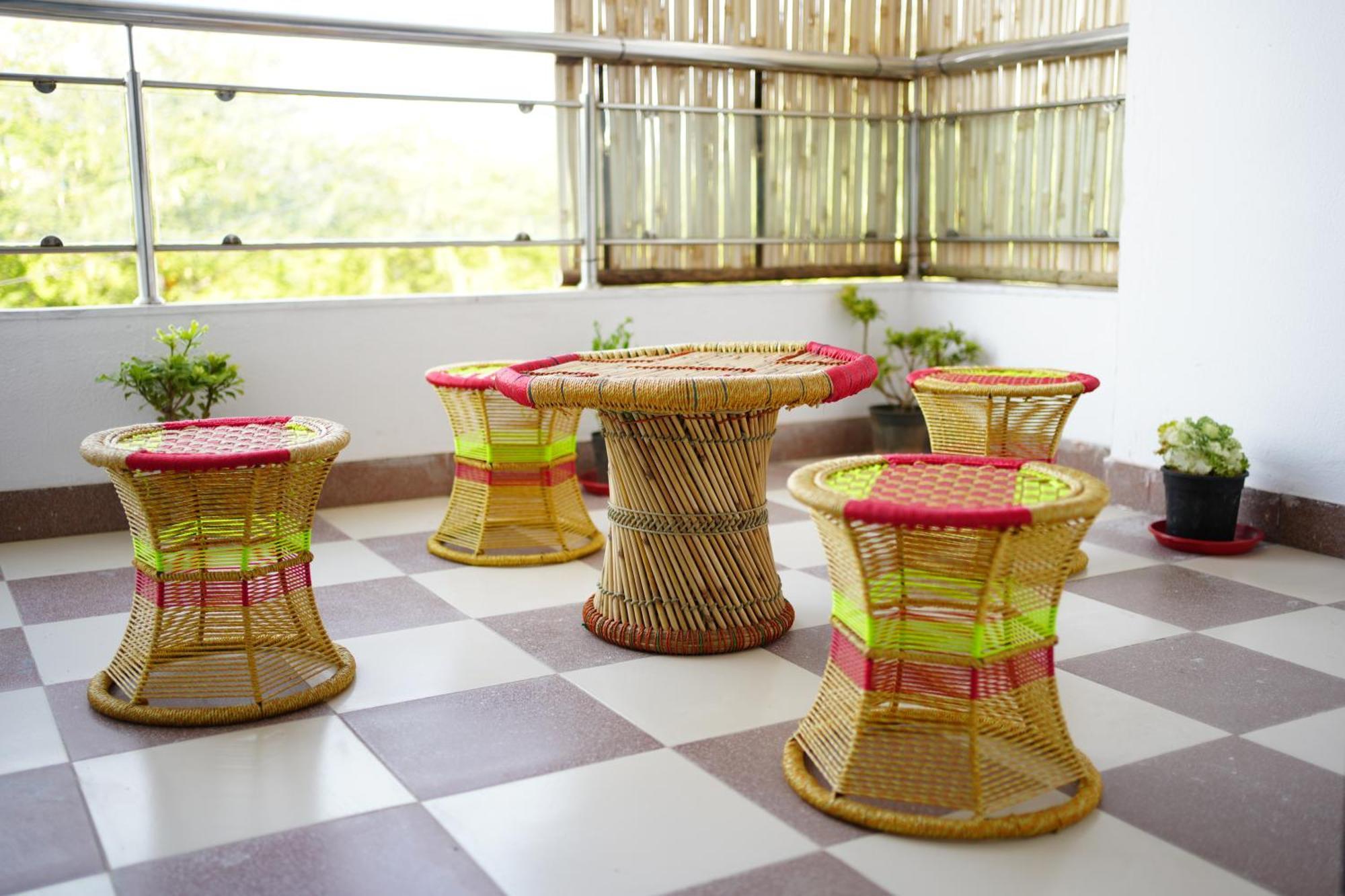 Apartment Tranquil In A Beautiful Setting With Games Jaipur