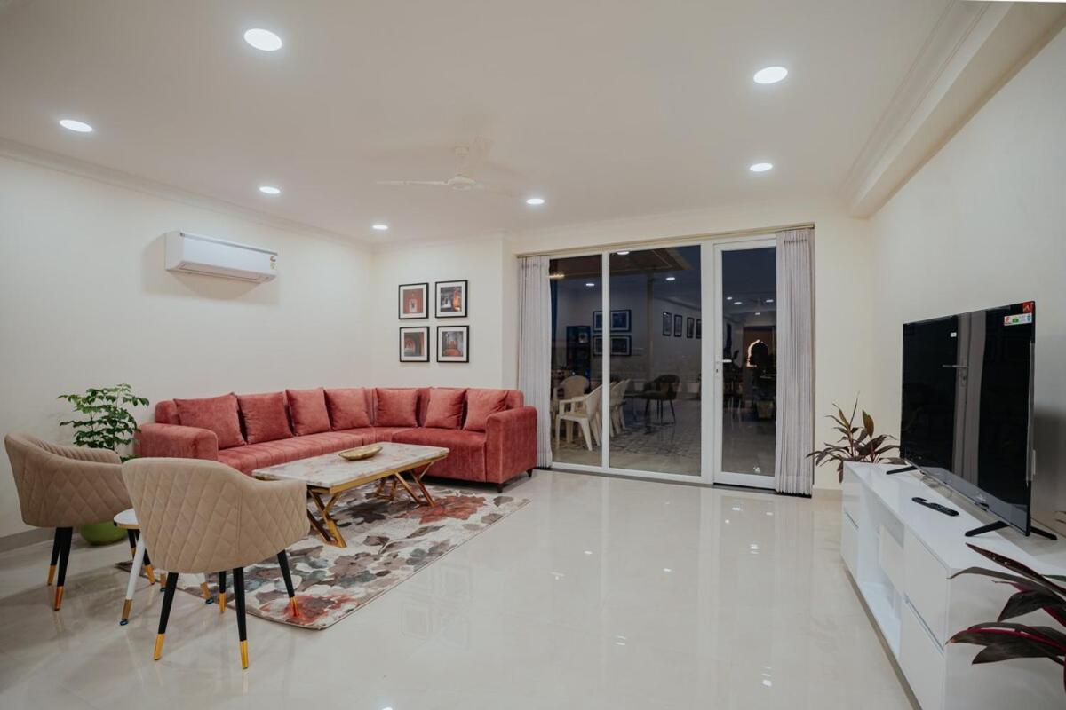 Apartment 4bhk Penthouse-amber In The Dunes, Amer Road