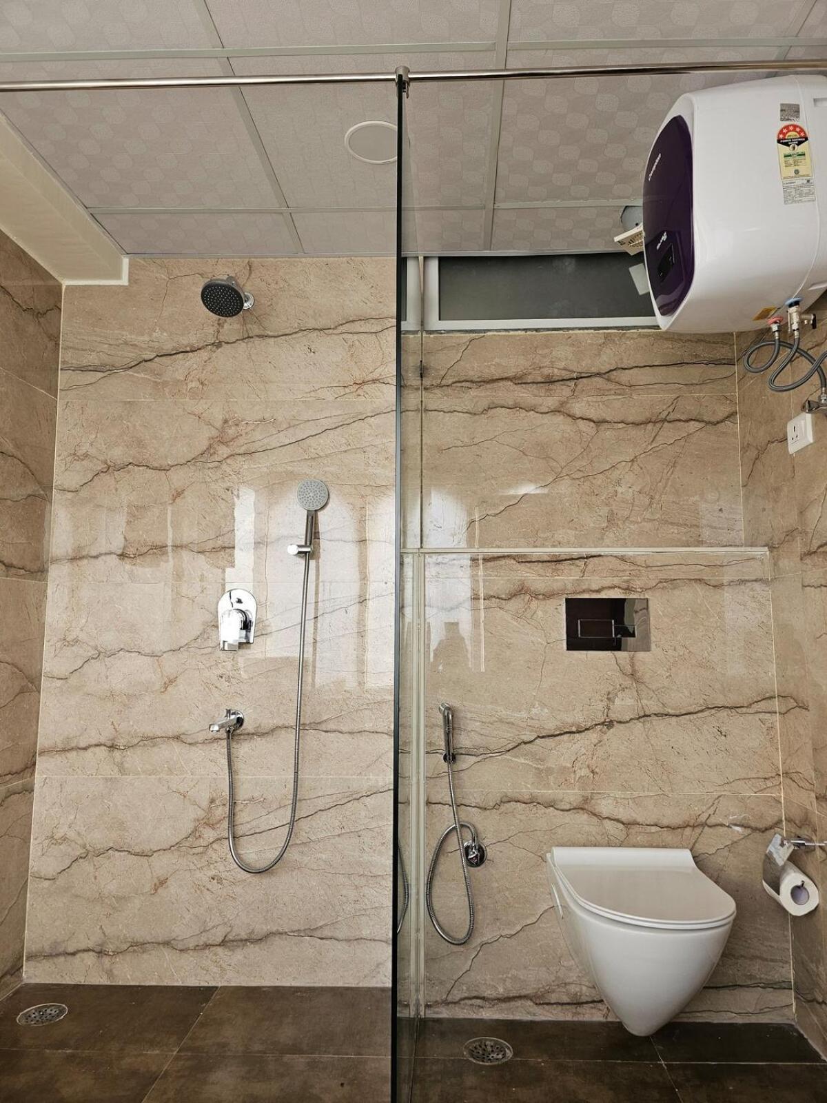 4bhk Penthouse-amber In The Dunes, Amer Road Apartment