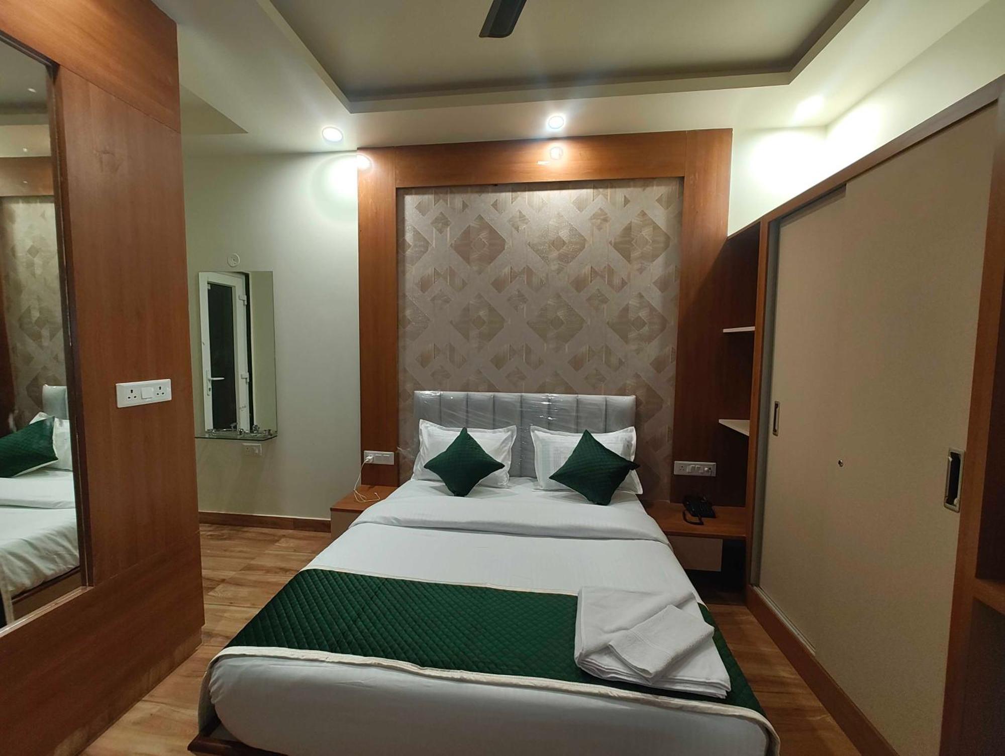 Hotel Townhouse Namdev Nagar Jaipur