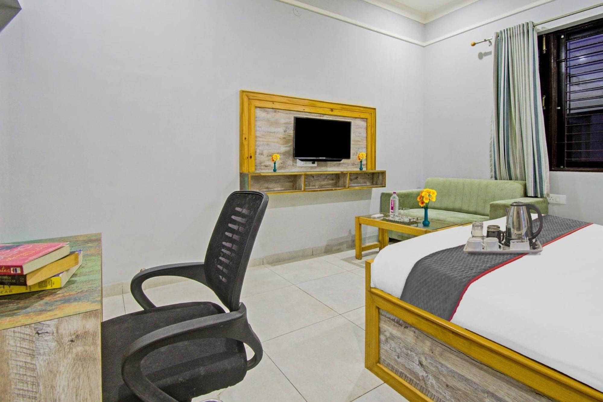 O La Costa Hotel Jaipur