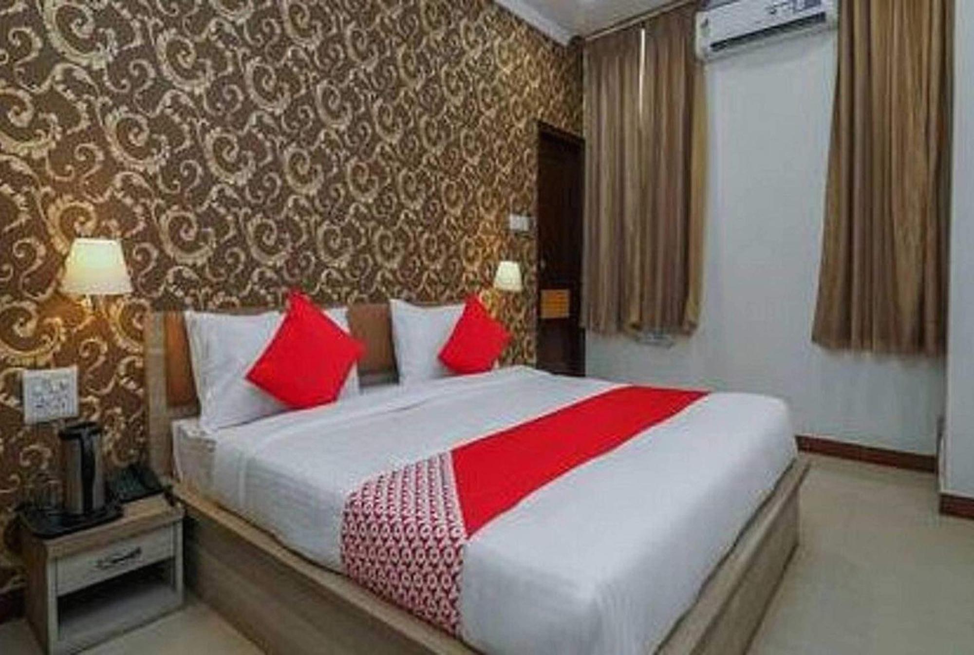 Hotel O Palm Town Jaipur