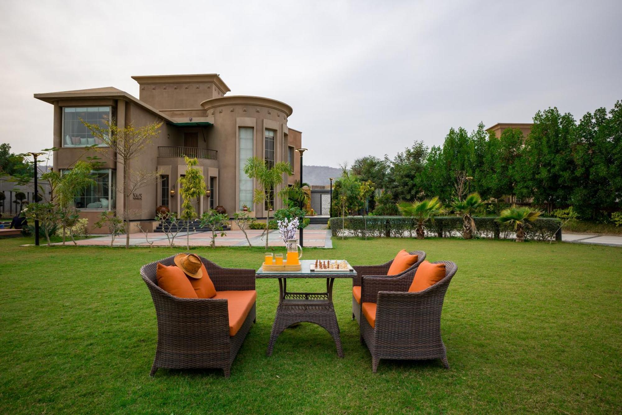 Elivaas Noahs Ark 3 Bhk With Pvt Pool, Garden & Gazebo *