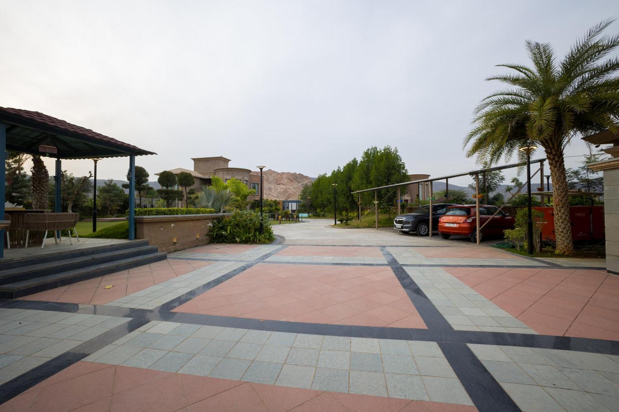 Elivaas Noahs Ark 3 Bhk With Pvt Pool, Garden & Gazebo Villa Jaipur