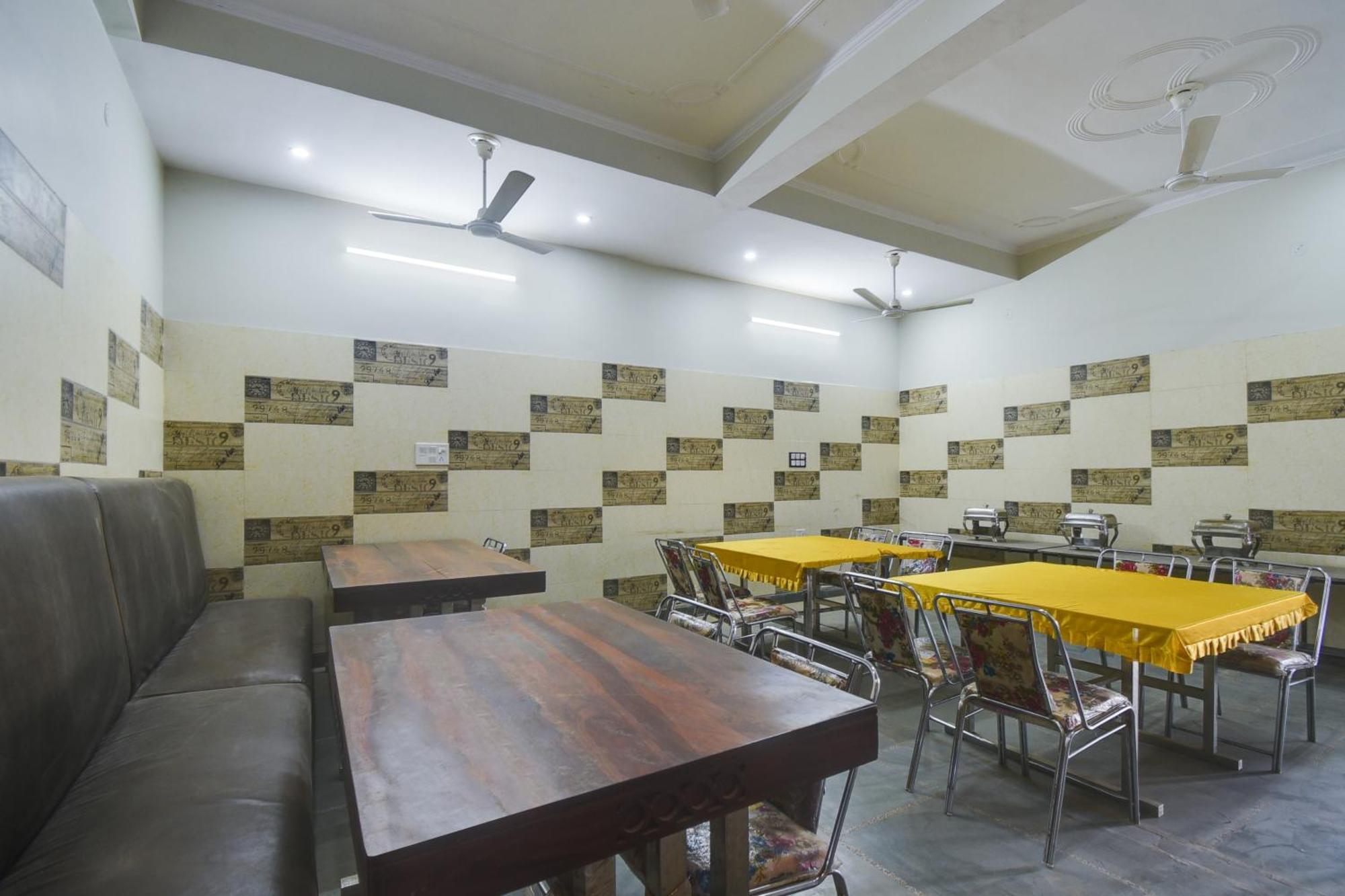 Hotel Super Collection O Kalyanpura Formerly Alpine