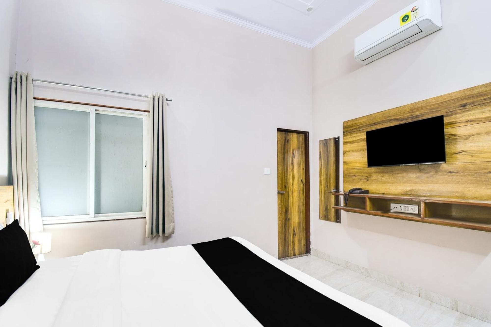 Hotel Super Collection O Kalyanpura Formerly Alpine *