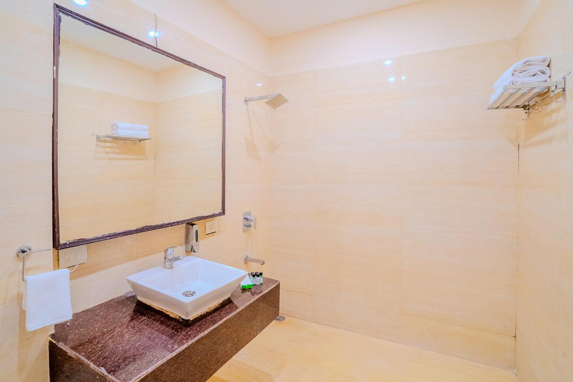 Hotel Fabhotel Polovictory Palace 3*