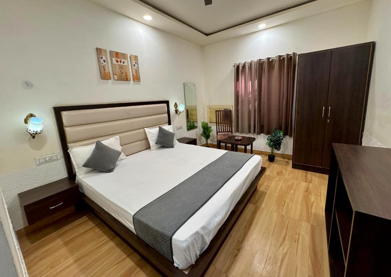 Sparkle Hotel 3*