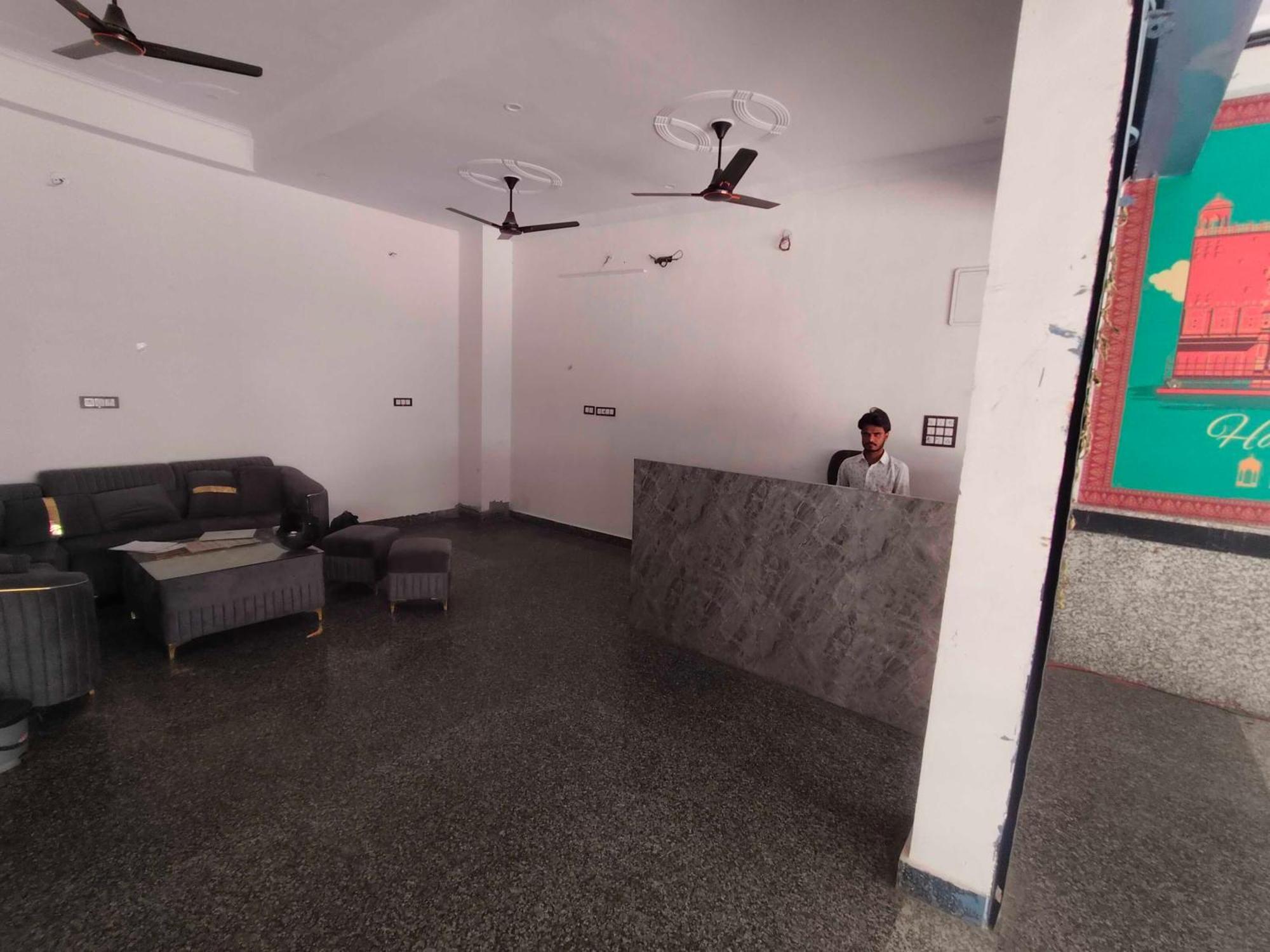 O R R Resturent And Hotel