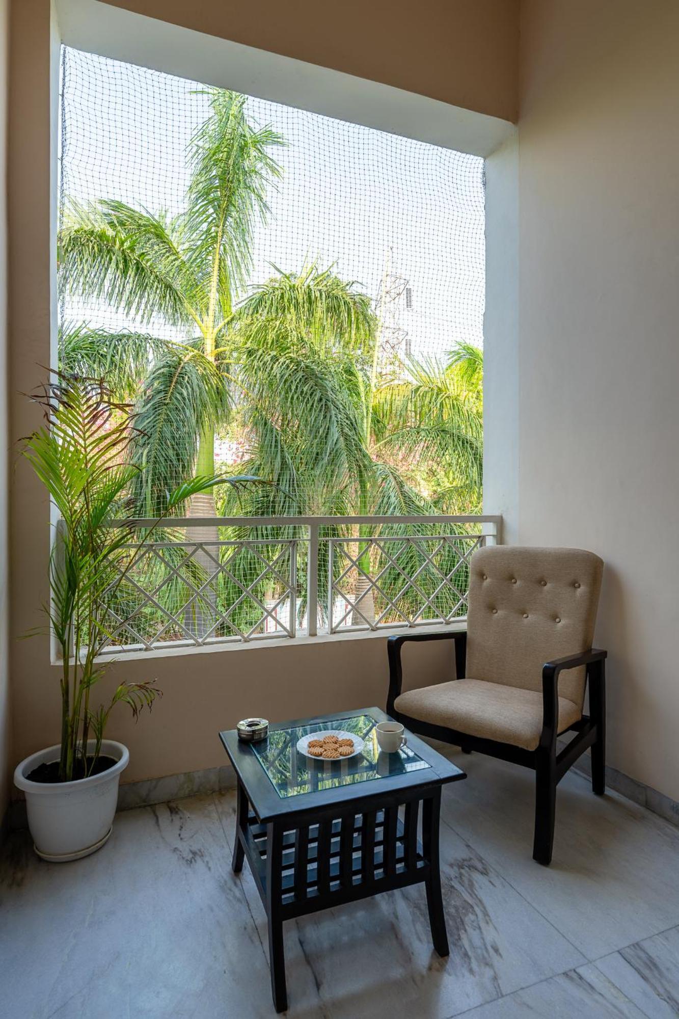 Nine Palms Hotel 4*