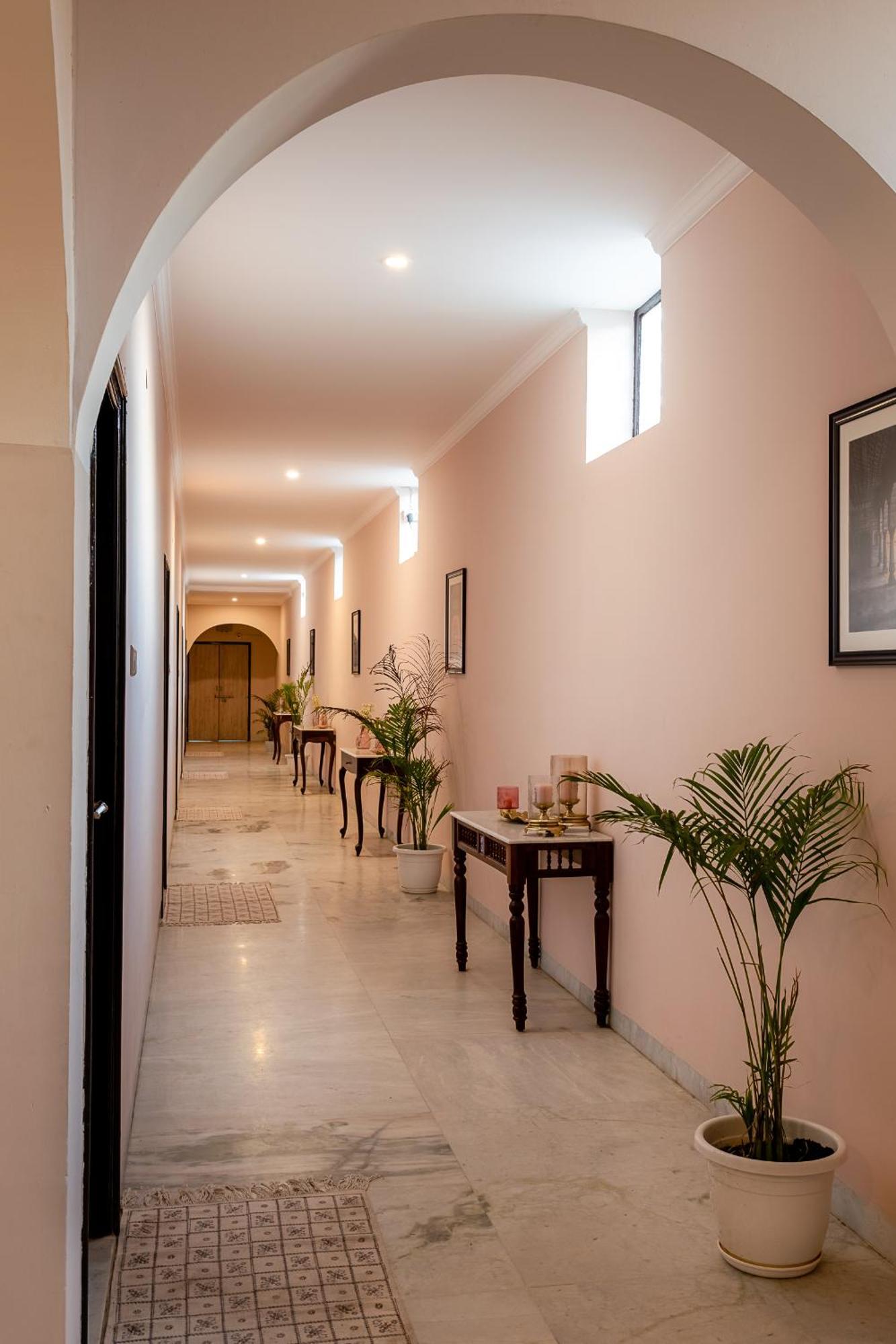Nine Palms Hotel 4*