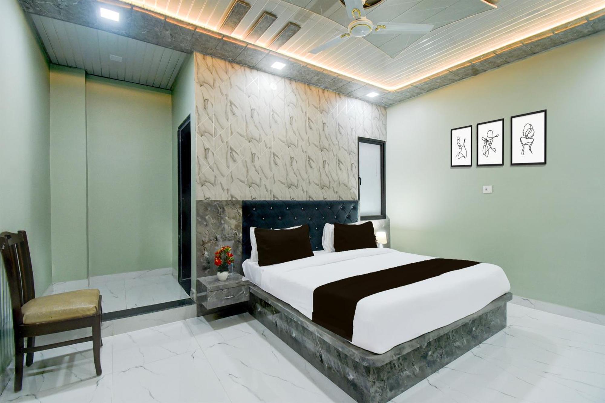 O Kishan Palace Jaipur