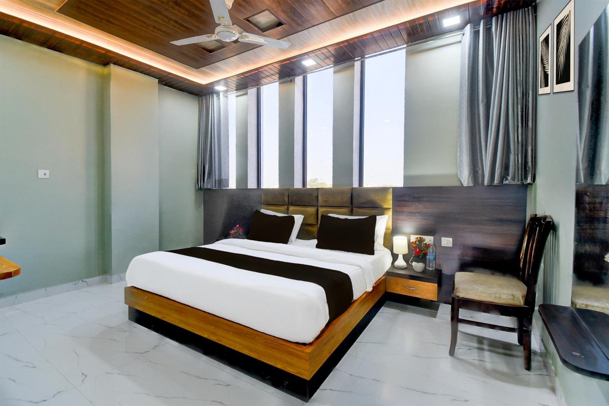 O Kishan Palace Hotel *