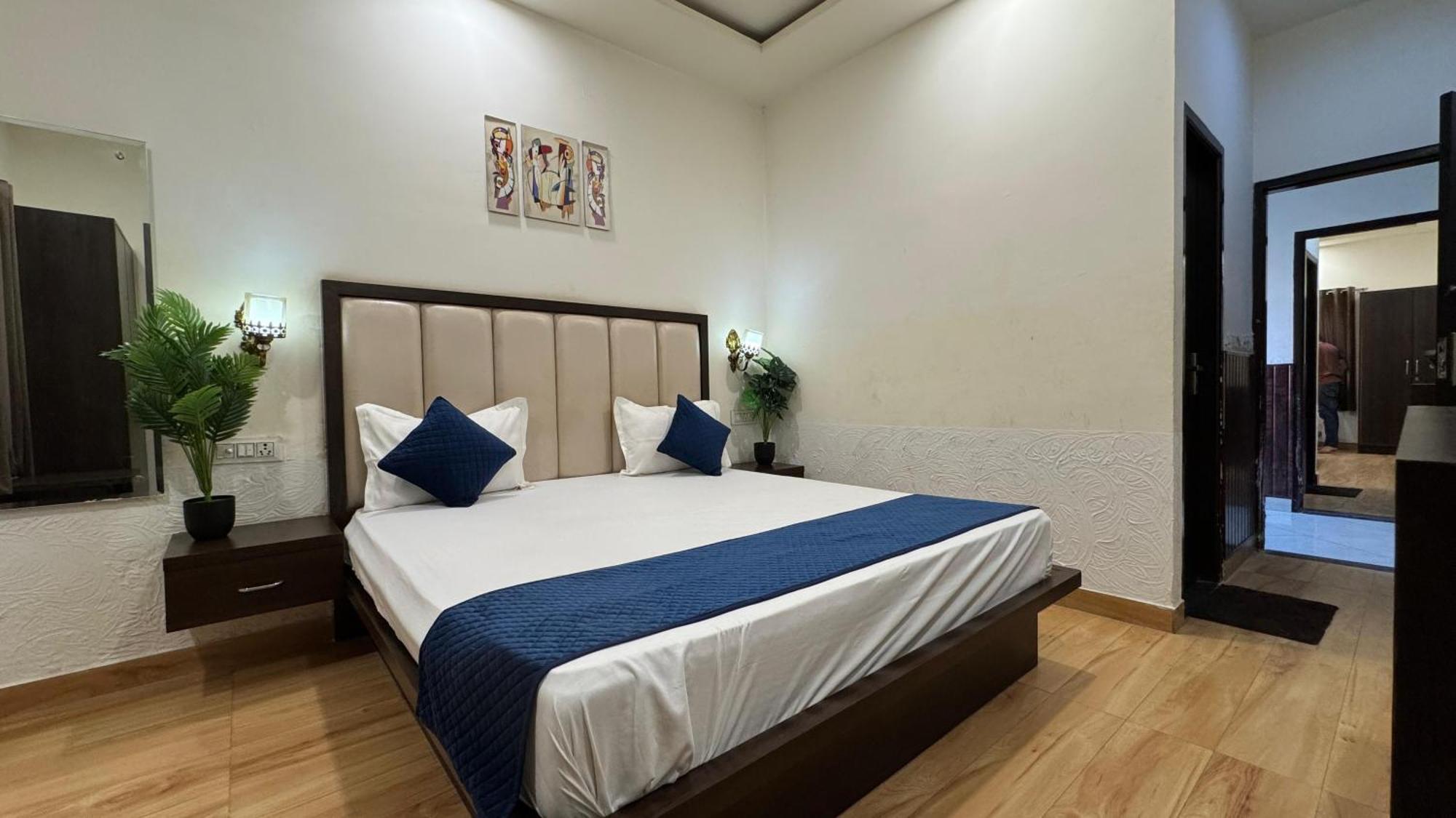 Hotel Sparkle Jaipur