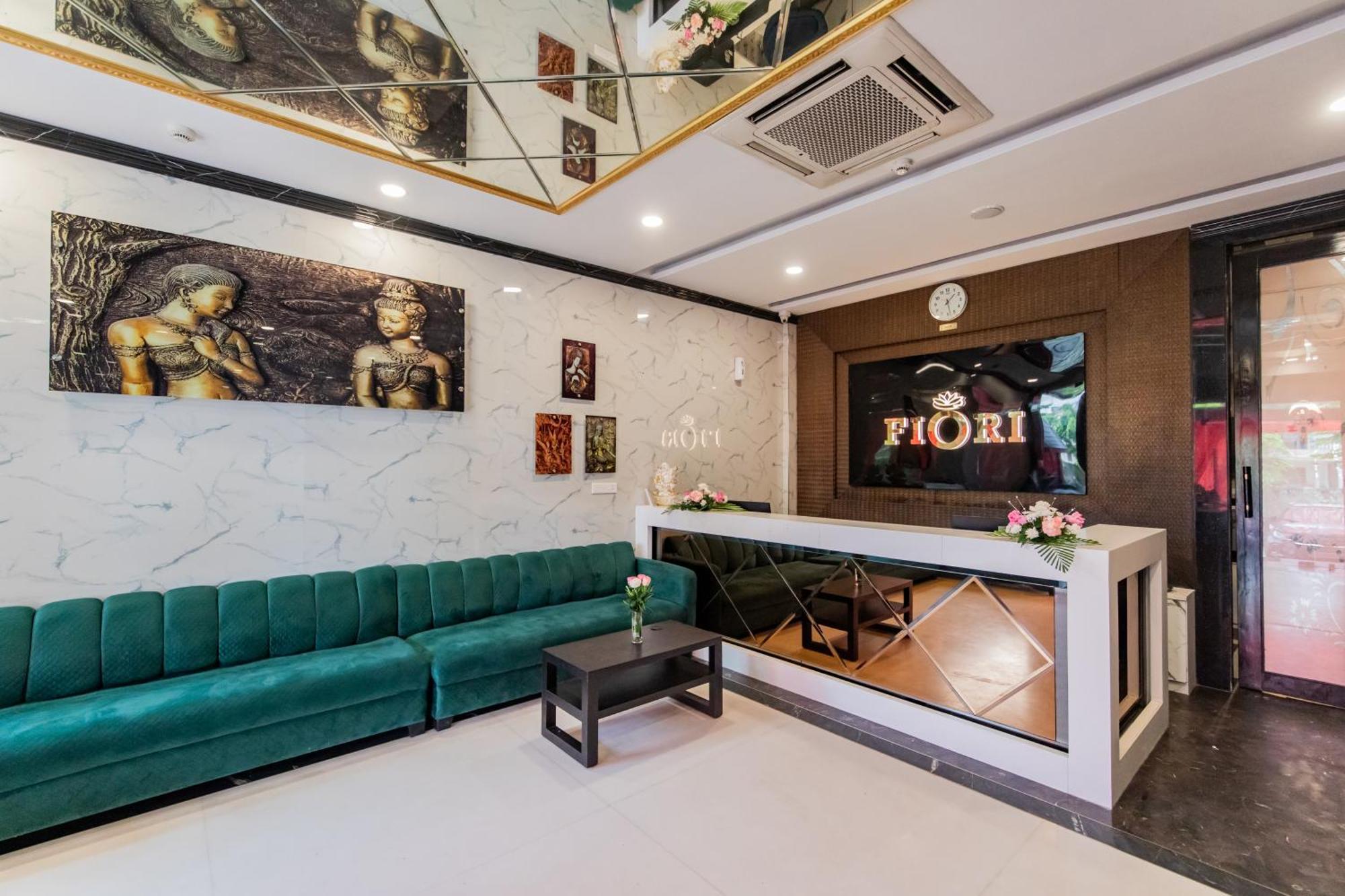 Foxoso Fiori Hotel 4*