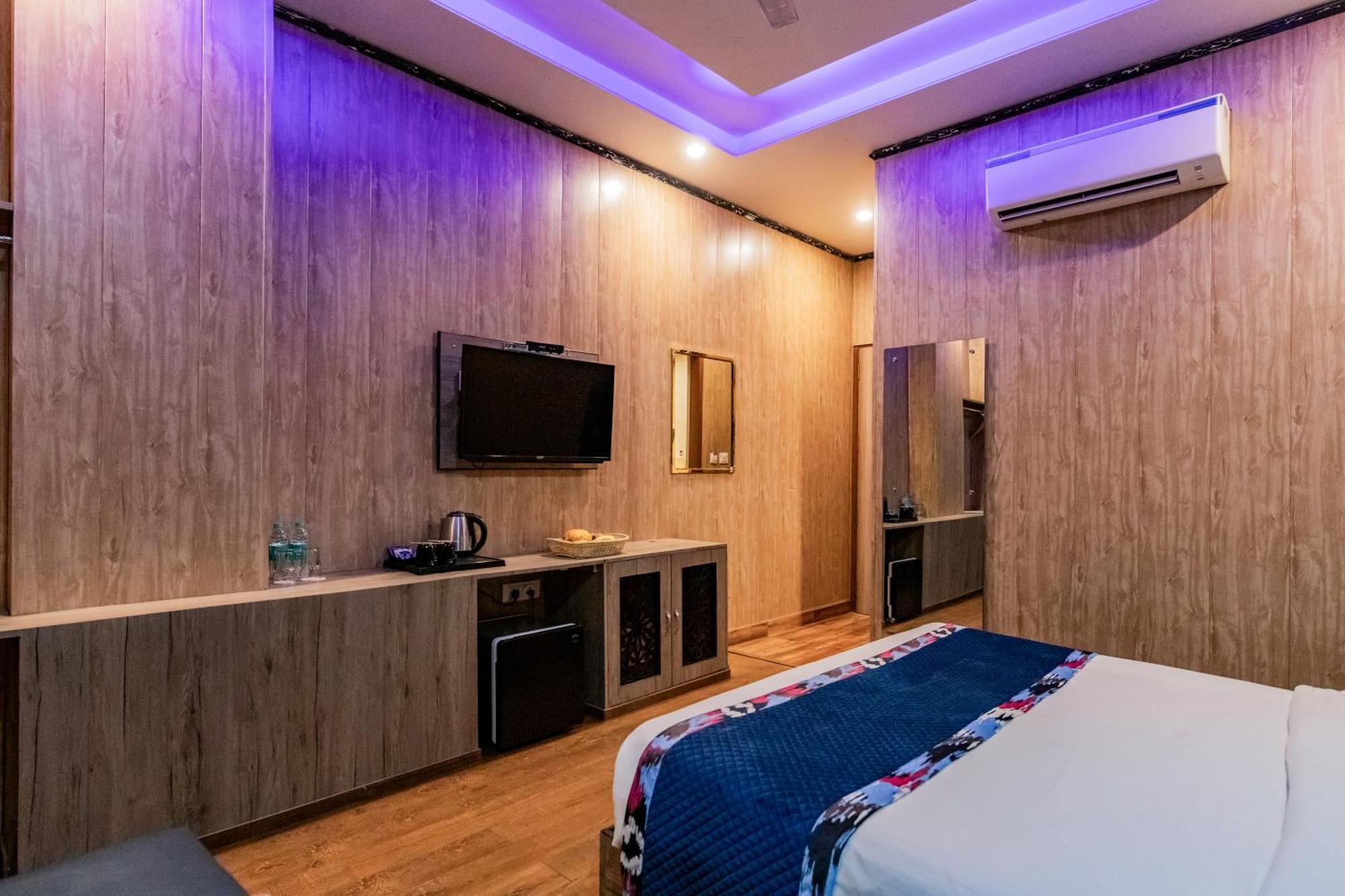Foxoso Fiori Hotel Jaipur