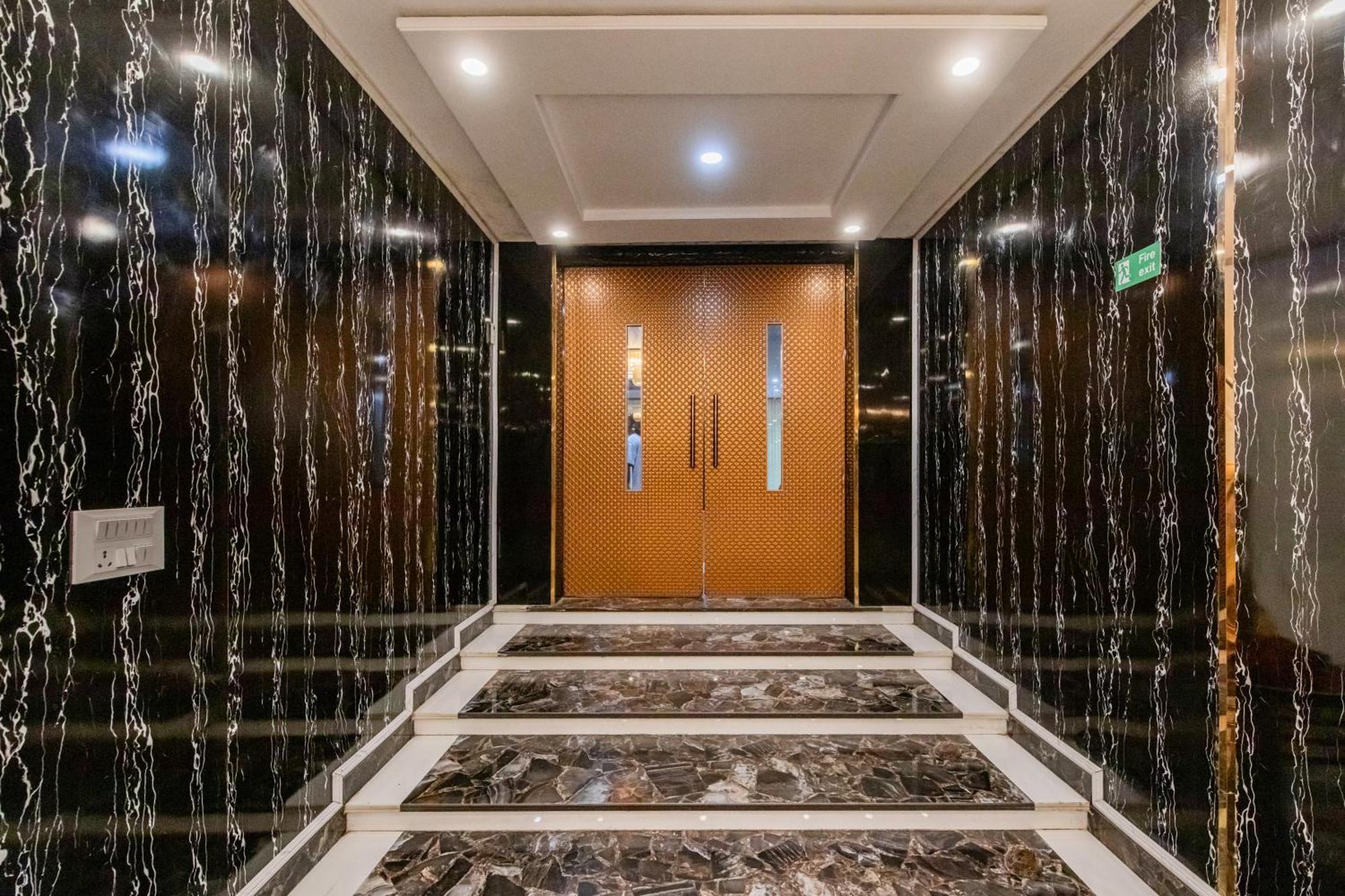 Foxoso Fiori Hotel 4*