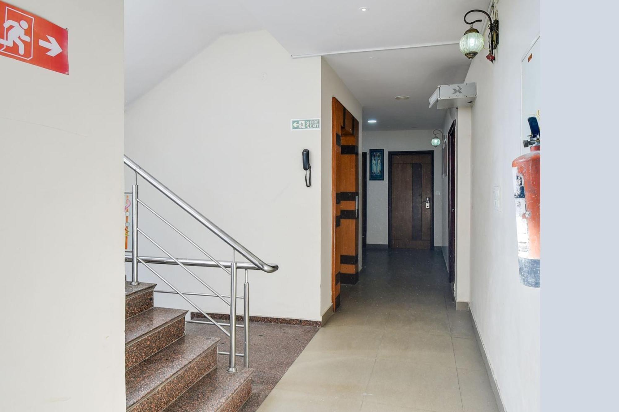 Super Townhouse Malviya Nagar Near Airport Formerly Royal Residency 3* Jaipur