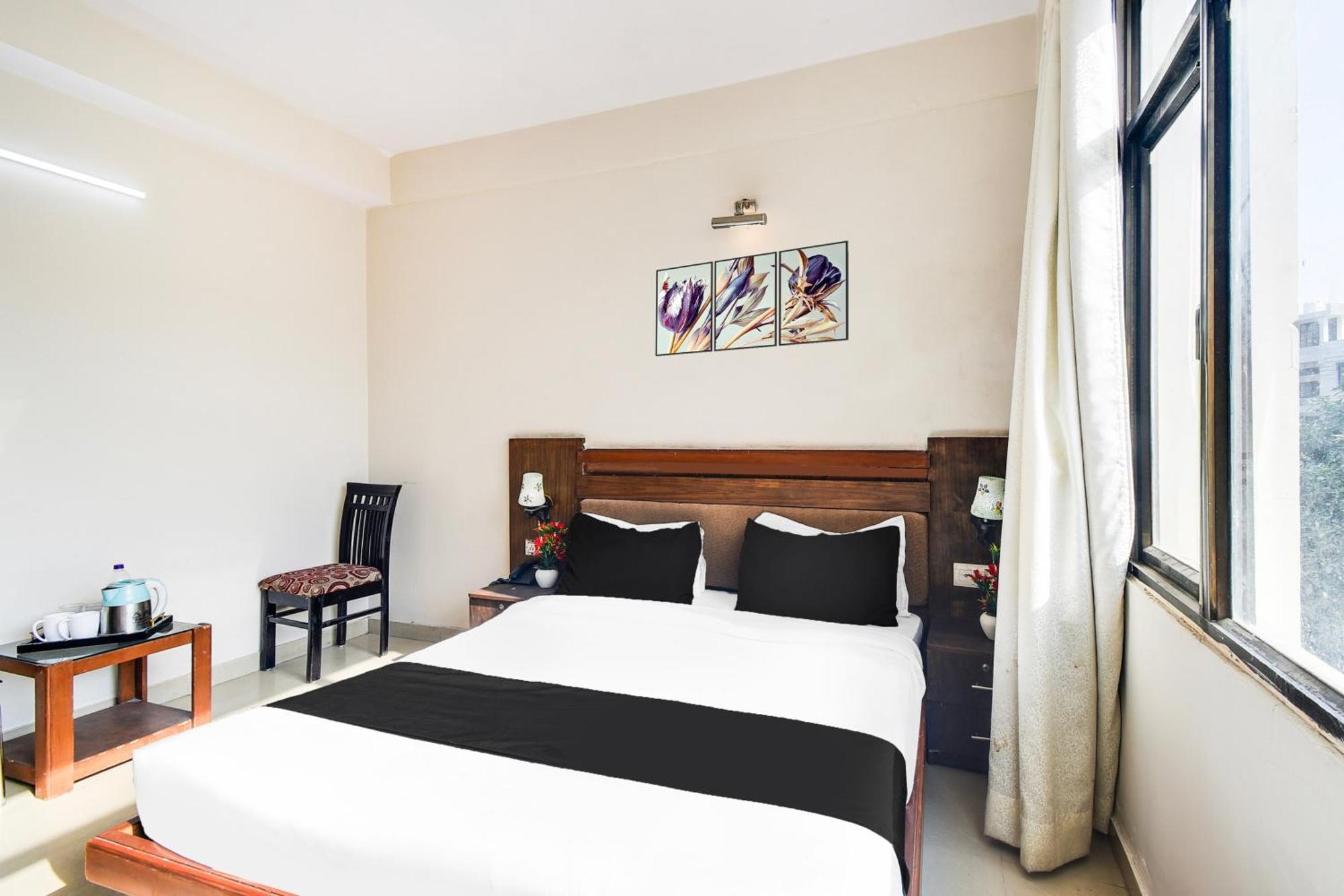 Hotel Super Townhouse Malviya Nagar Near Airport Formerly Royal Residency