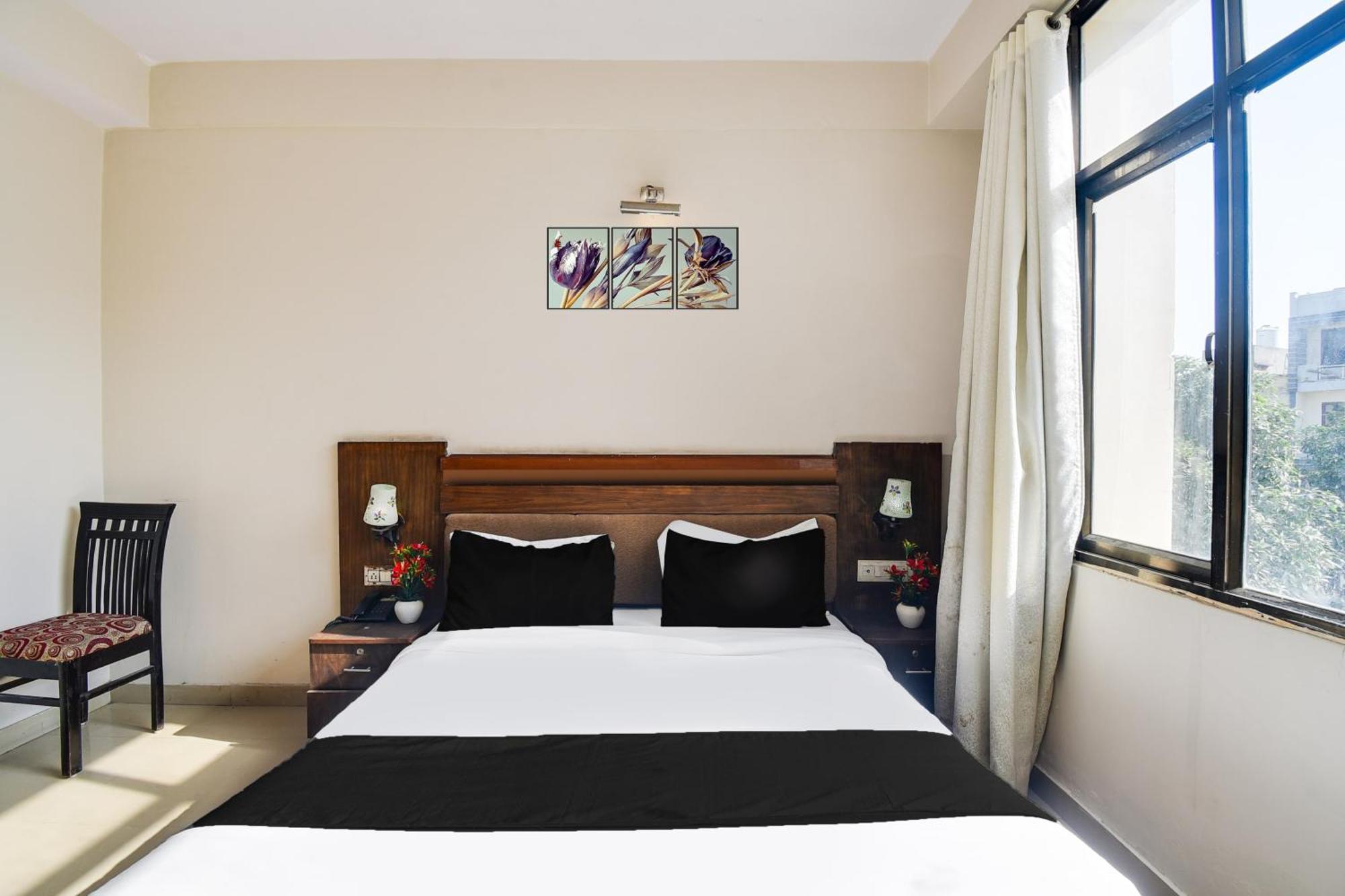 Super Townhouse Malviya Nagar Near Airport Formerly Royal Residency Hotel 3*