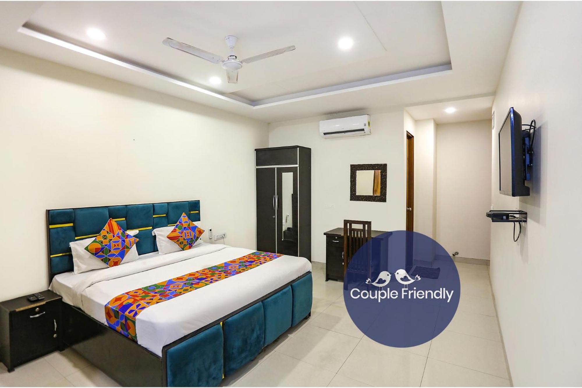 Fabhotel Shiv Rachna Hotel