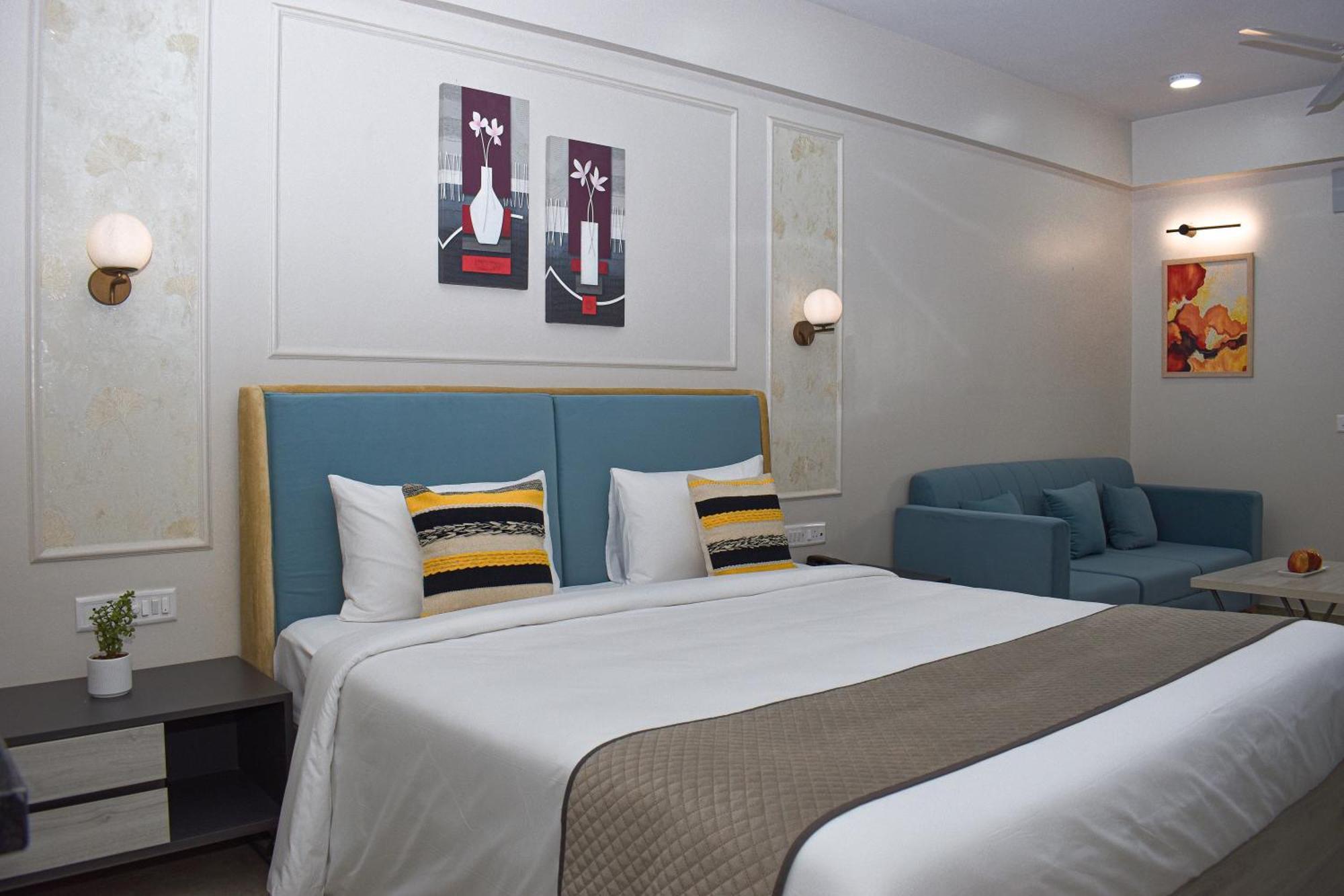 Urban By Blusalzz, - Rajasthan Hotel