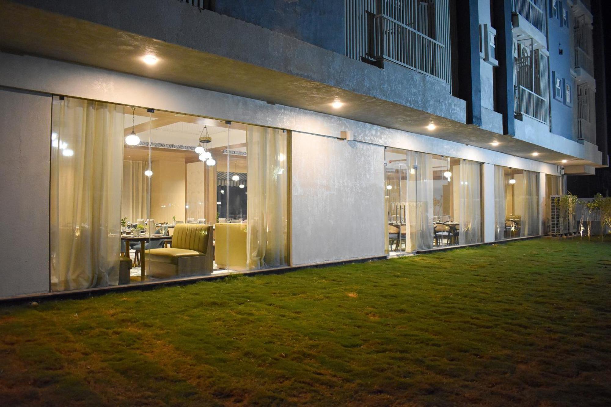 Urban By Blusalzz, - Rajasthan Hotel