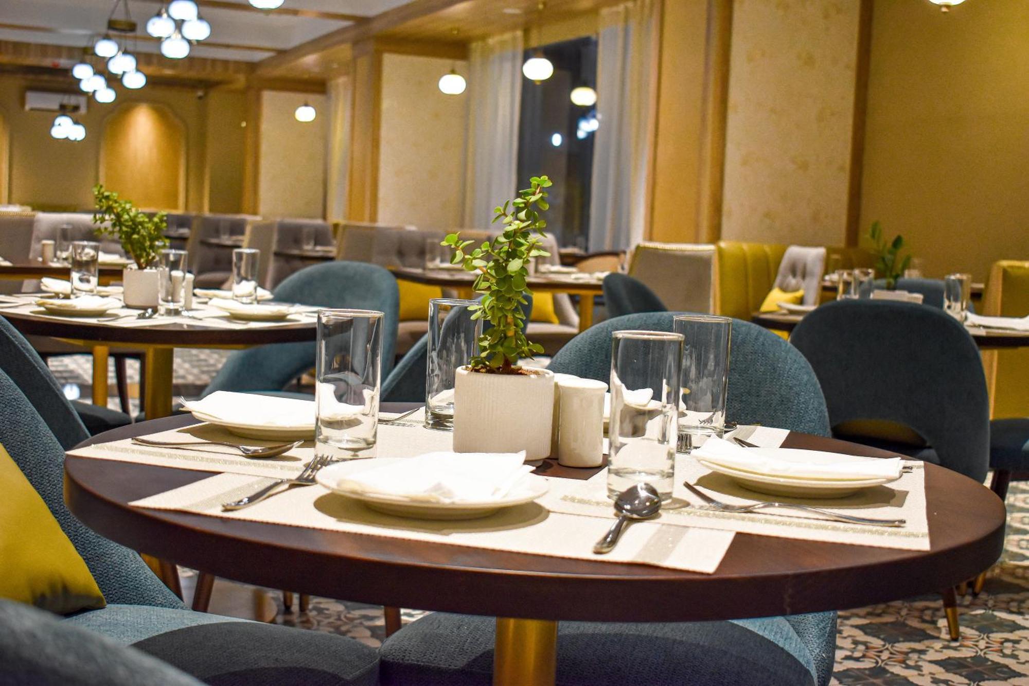 Urban By Blusalzz, - Rajasthan Hotel Jaipur