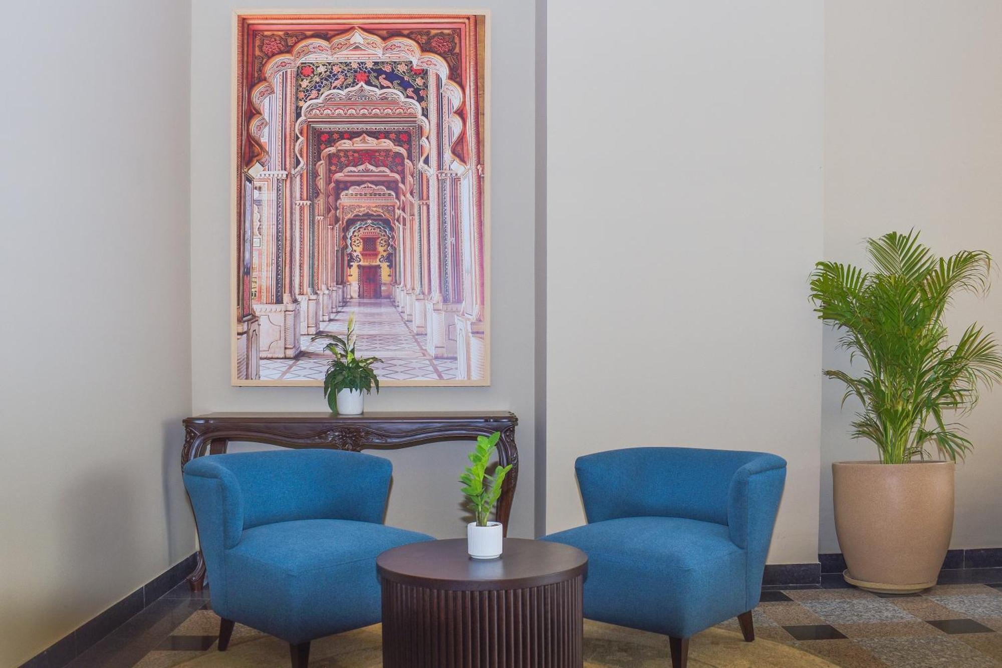 Hotel Urban By Blusalzz, - Rajasthan 4*
