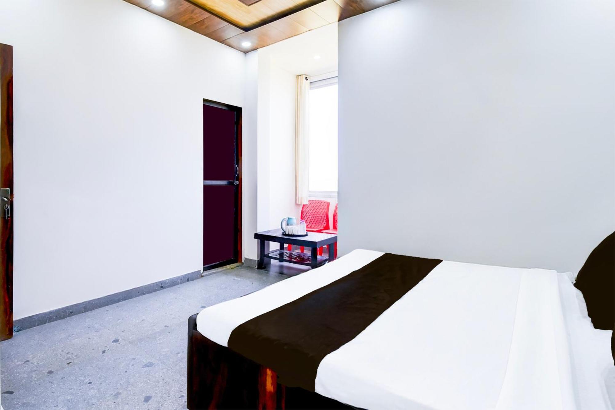O Sunshine & Restaurant 3* Jaipur