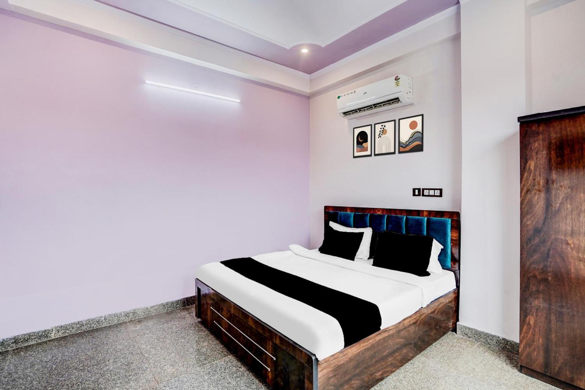 Hotel O R R Resturent And 3*