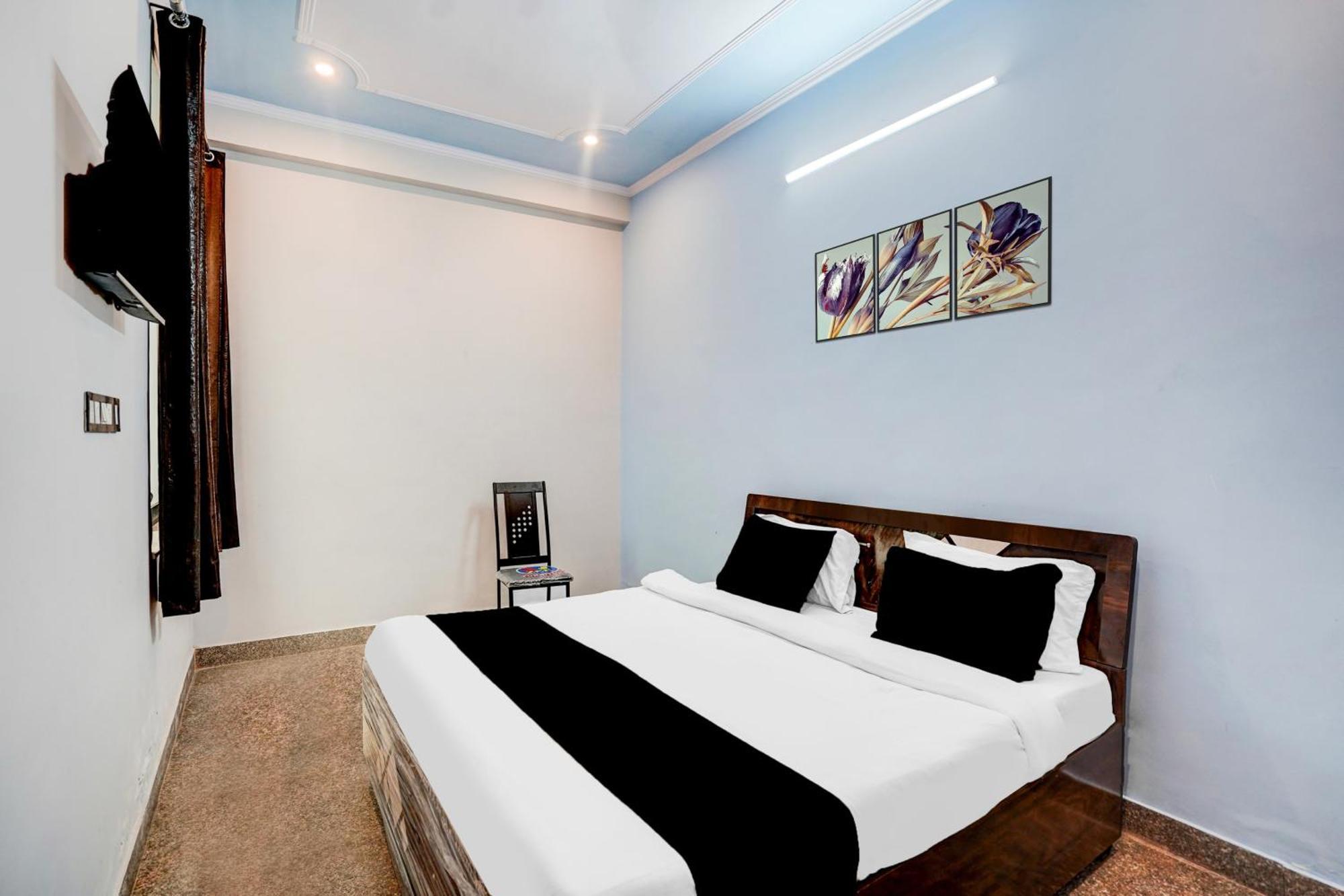 O R R Resturent And Hotel