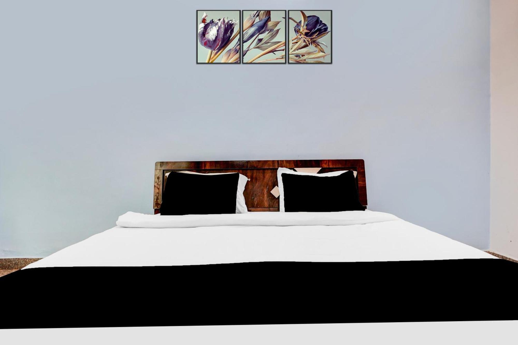 Hotel O R R Resturent And Jaipur