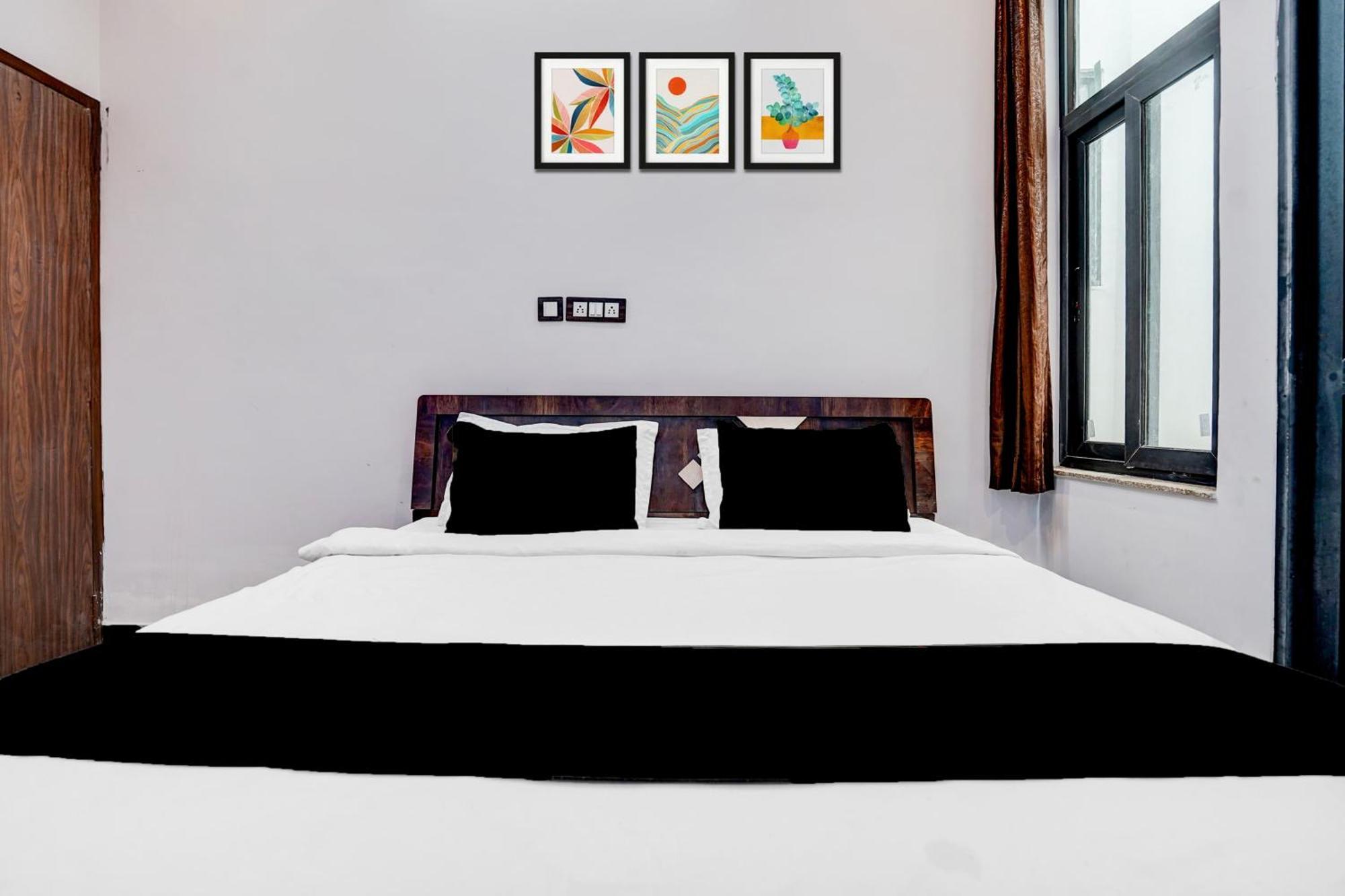 O R R Resturent And Hotel